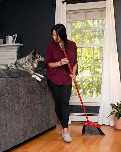 O-Cedar Pet Pro Broom with Step-On Dustpan | Remove 99% with One Sweep | Removes 3 Times More Pet Hair | Quiet Cleaning Tool for Cat and Dog Owners