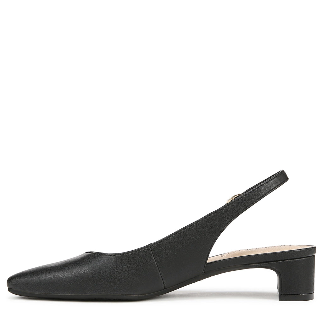 LifeStride Womens Lorena Pump Black 5 M