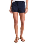 vineyard vines Women's 3 1/2 Inch Herringbone Every Day Shorts, Nautical Navy, 10