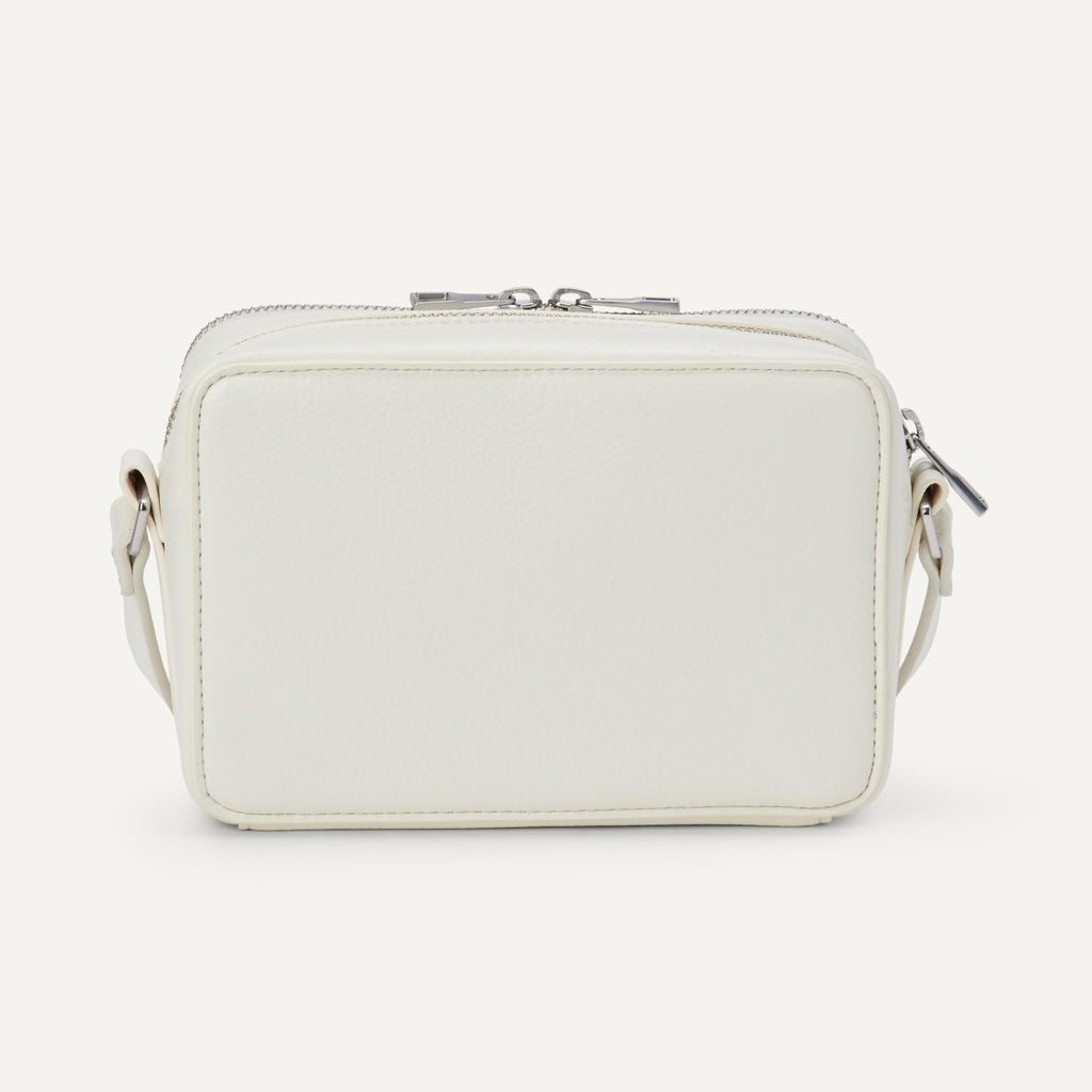 Amazon Essentials Women's Boxy Crossbody Bag, Ecru, One Size