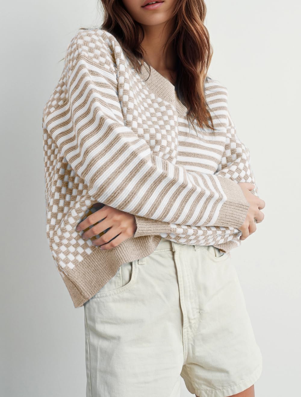 UNCLECAT Women's Striped Checkered Sweater 2025 V Neck Fall Sweaters Casual Knit Trendy Pullover Tops Beige