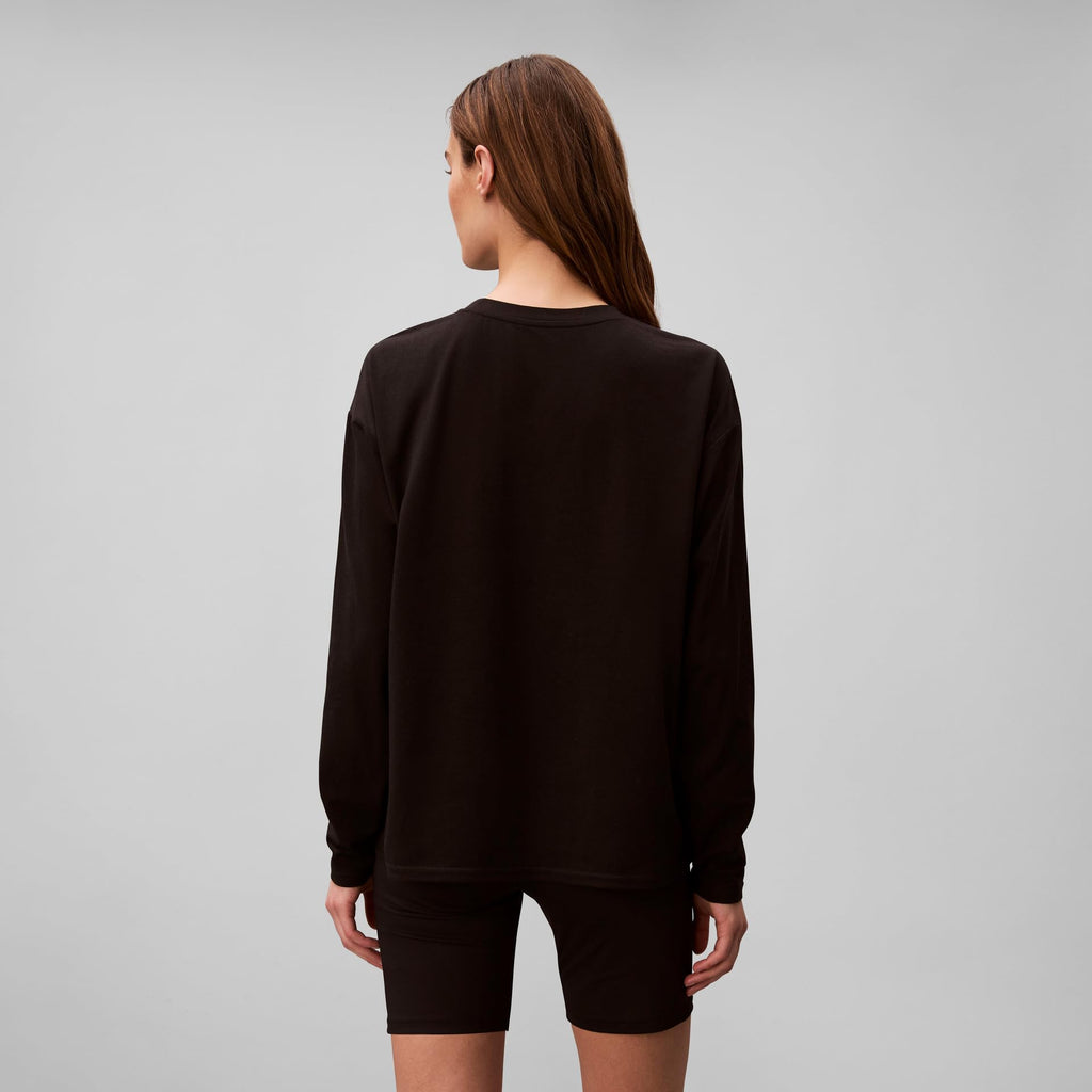 Calvin Klein Women's Performance Classic Fit Crewneck Long Sleeve Tee Black