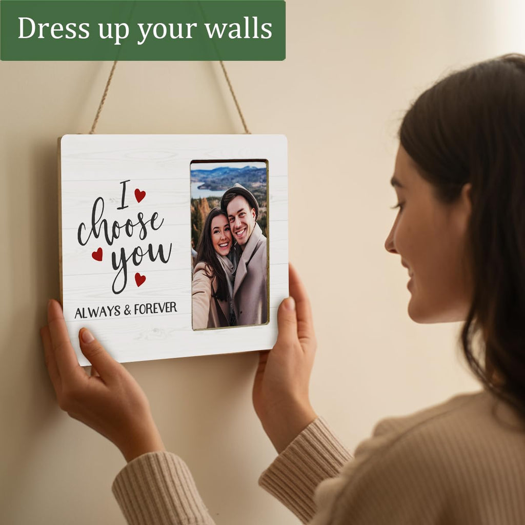 LUERHUI Couple Gifts Wooden Picture Frame for Engagement Girlfriend Boyfriend, I Choose You Picture Frame for Couple