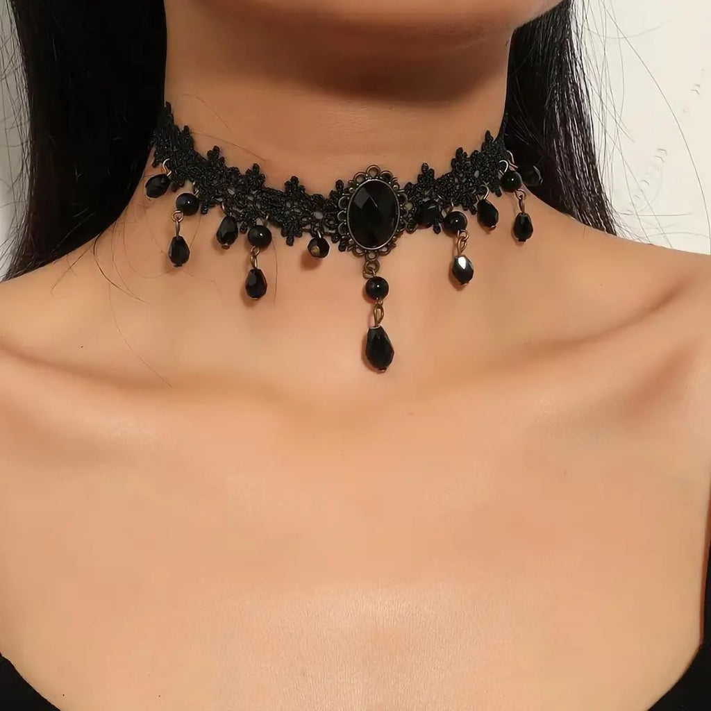 Fesciory Black Necklaces for Women, Adjustable Layered Velvet Leather Lace Collar Necklace, Goth Jewelry Gifts. (Black Crystal)