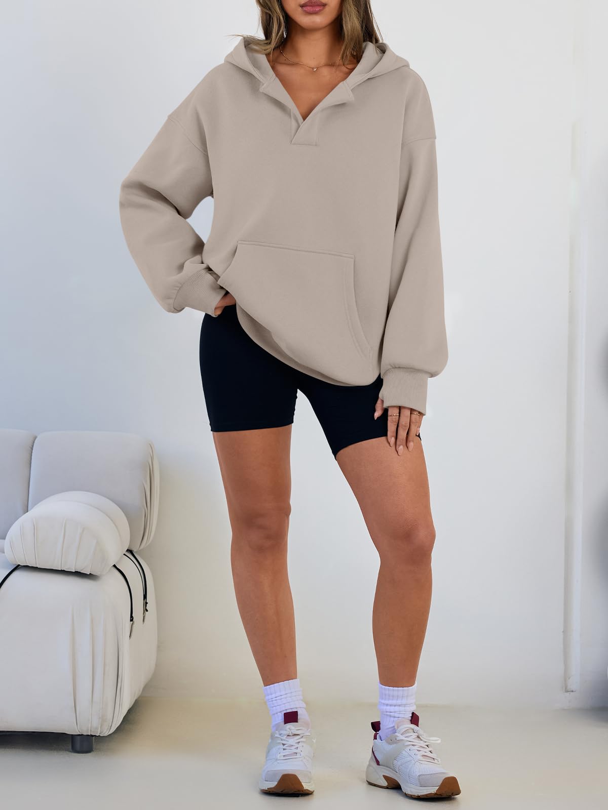 Trendy Queen Womens Oversized V Neck Hoodies with Thumb Hole Pullover Sweatshirts Y2k Clothes Fall Fashion Outfits 2026 CoffeeGrey S