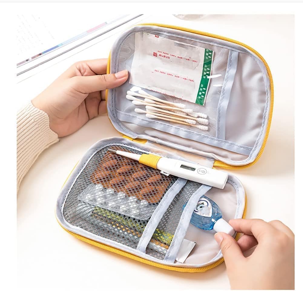 4Pcs Small Empty Travel Mini First Aid Pouch, Portable Outdoor First Aid Medical Rescue Bag Multi-Function Emergency Medicine Storage Organizer Bag Health and Household Supplies, First Aid Kits