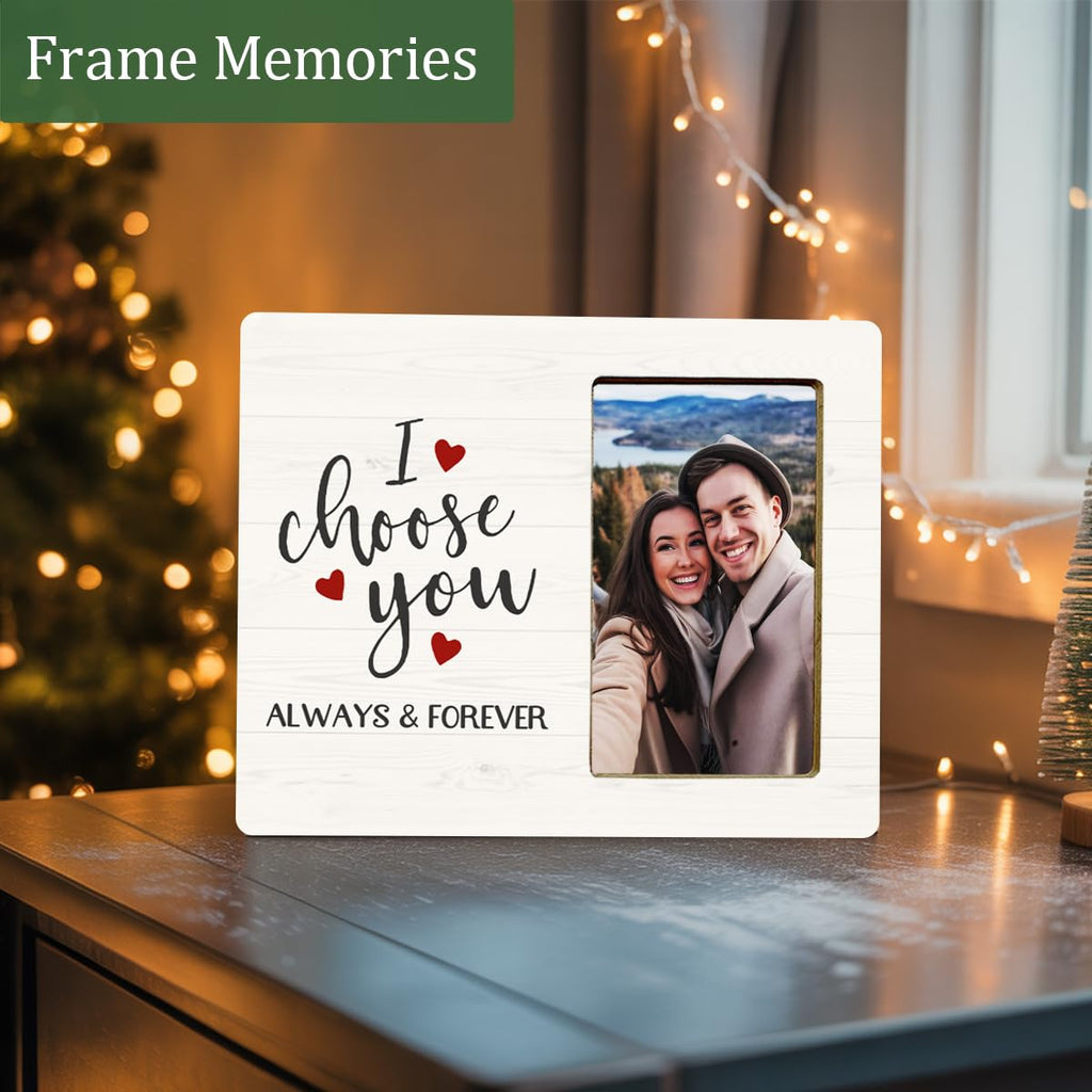 LUERHUI Couple Gifts Wooden Picture Frame for Engagement Girlfriend Boyfriend, I Choose You Picture Frame for Couple