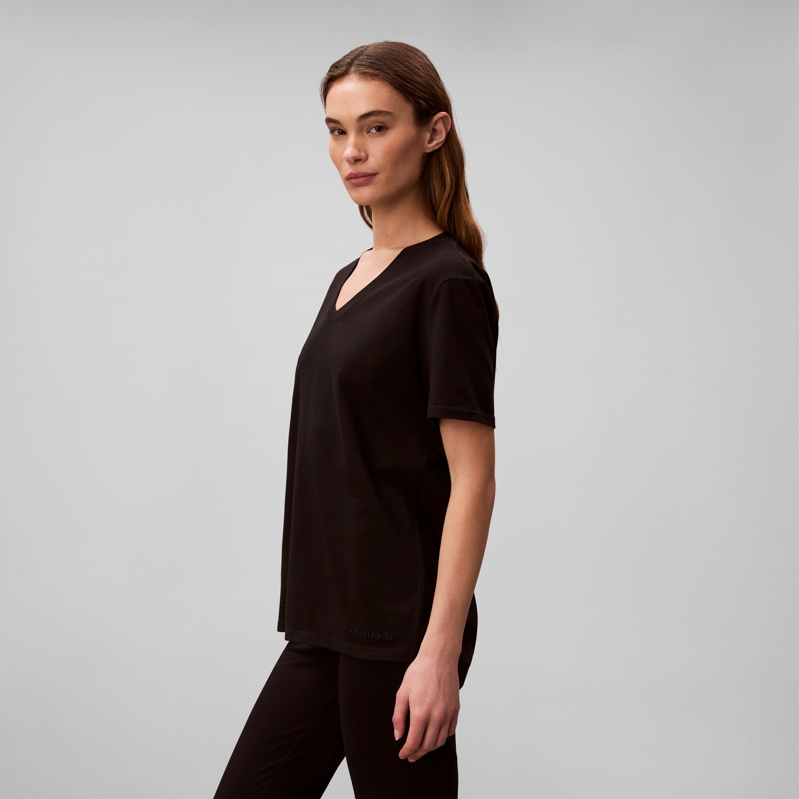 Calvin Klein Women's Performance Classic Fit V-Neck Tee Black