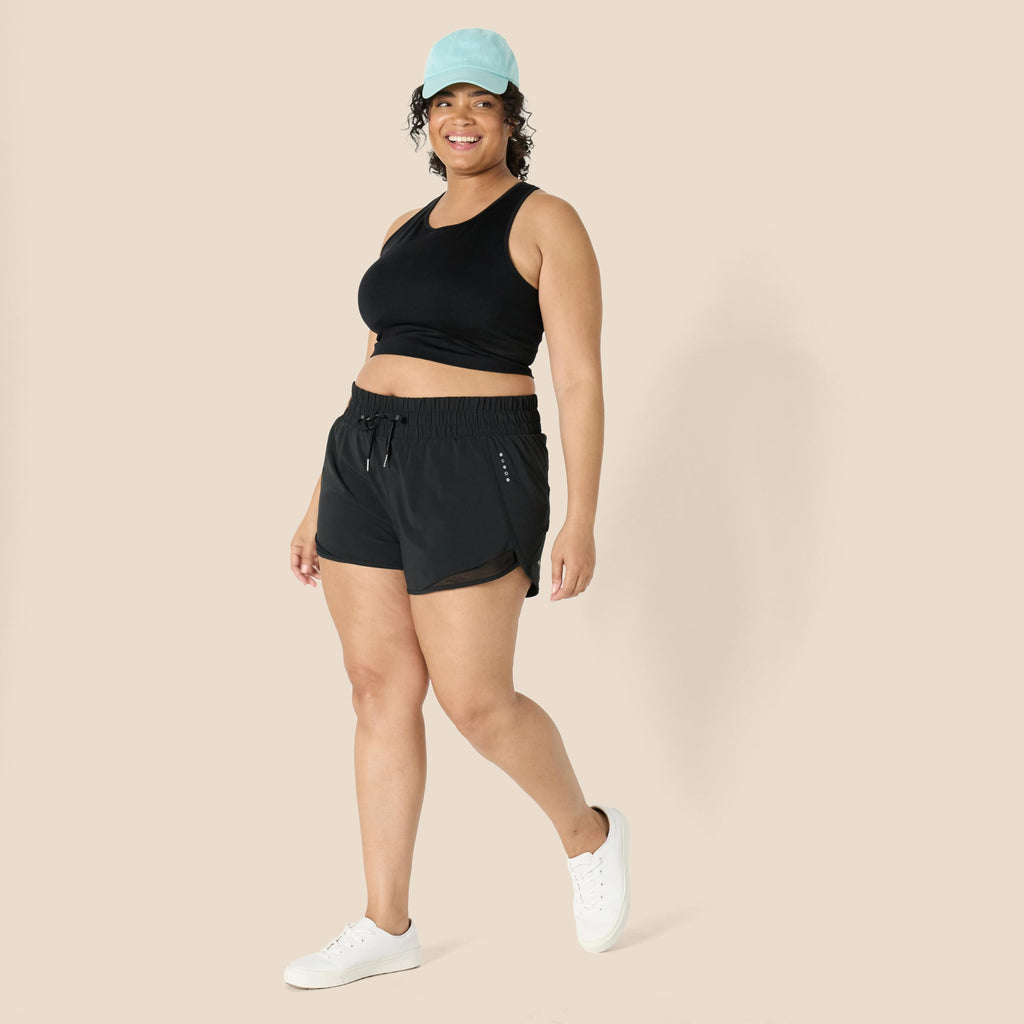 Amazon Essentials Women's Regular-Fit Athletic Ruched Waistband Woven Running Shorts with Zip Pocket, Black, Large