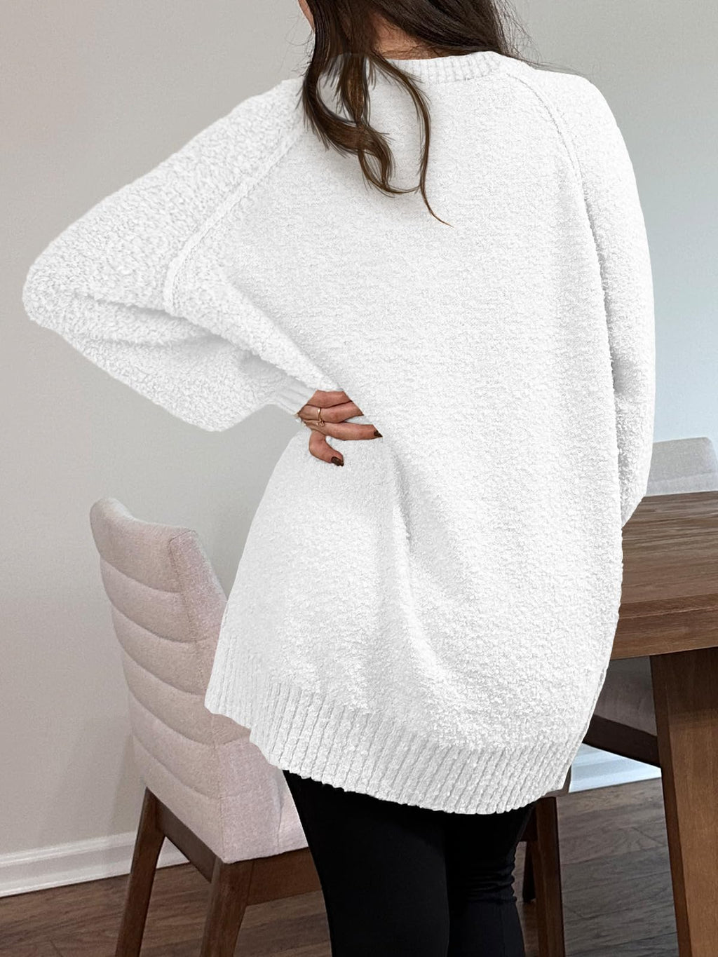 Saodimallsu Womens Oversized Sweater 2025 Fall Trendy Fuzzy Crew Neck Long Sleeve Casual Tunic Sweaters White