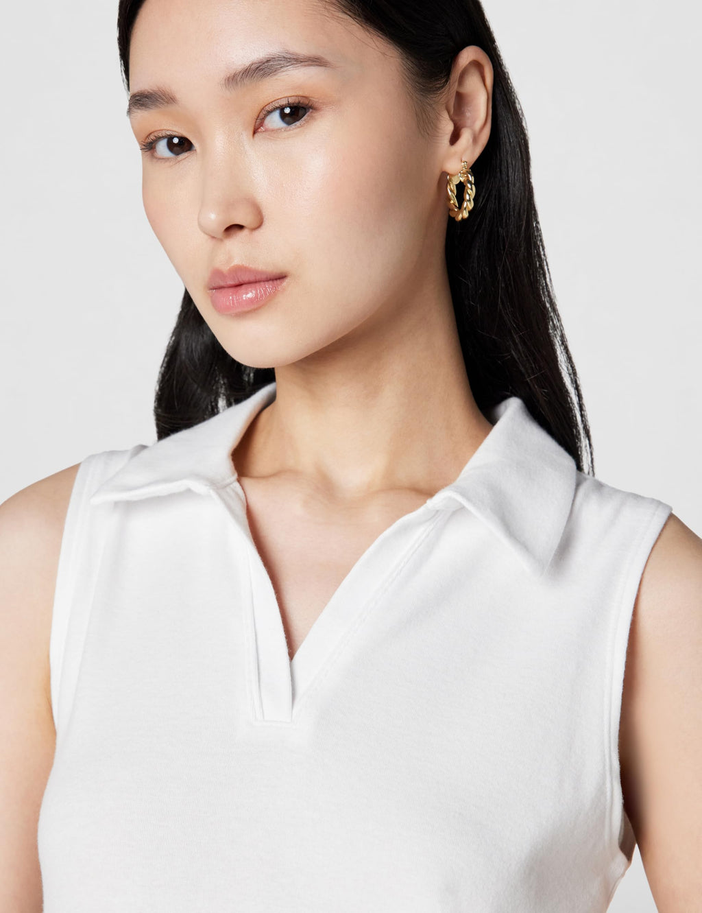 Calvin Klein Women's Johnny Collar Sleeveless Top Bright White