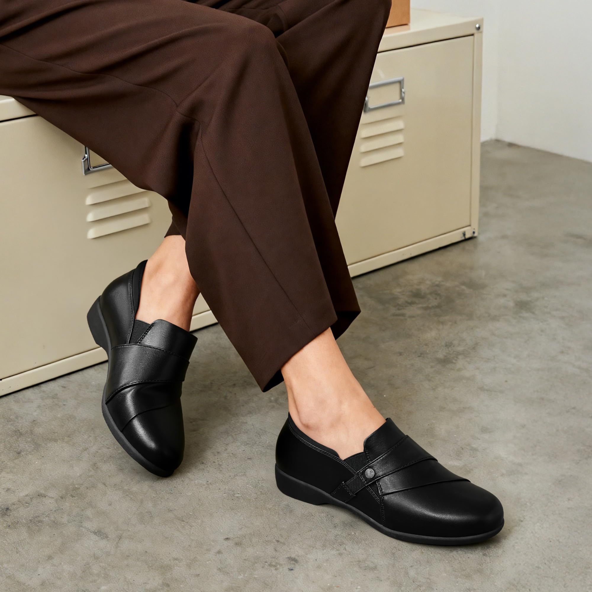 DREAM PAIRS Loafers for Women Slip-on Dressy Comfortable Business Casual Work Office Faux Leather Loafer Shoes with Arch Support,Size 9,Black,DWUMLS2530