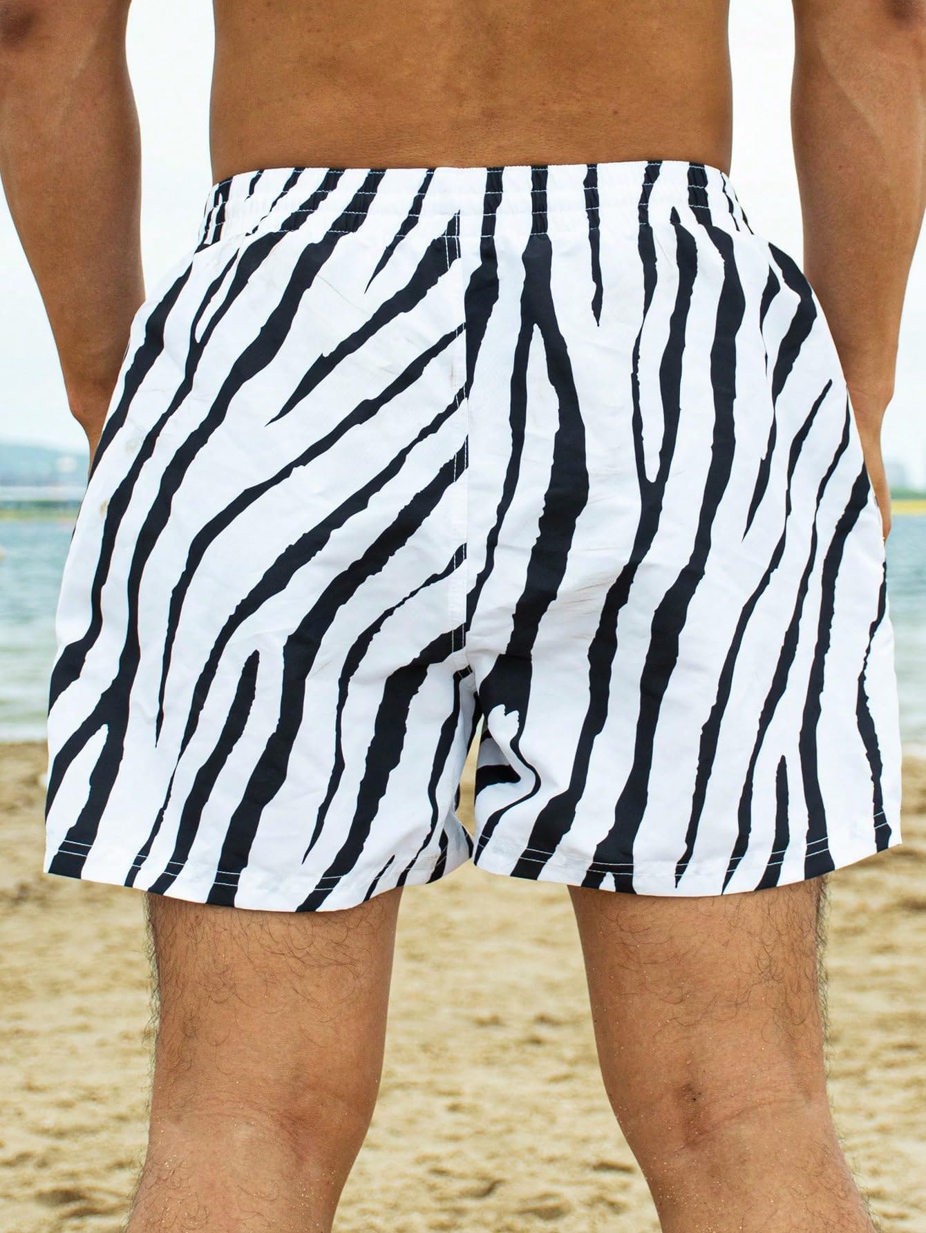 WDIRARA Men's Zebra Stripe Drawstring Waist Swim Trunks Beach Shorts Sports Running Bathing Suits with Mesh Lining Black and White Medium