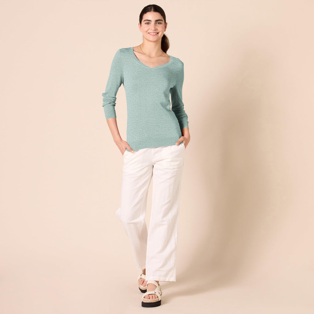 Amazon Essentials Women's Regular-Fit Lightweight Long-Sleeve V-Neck Sweater, Sage Green Heather, Small