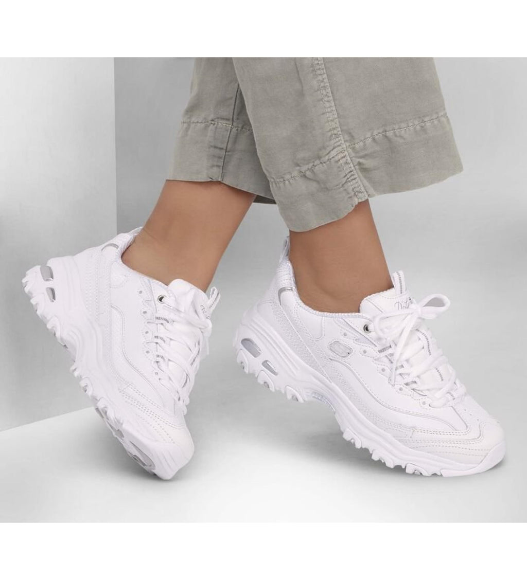 Skechers Women's D'lites Fresh Start Memory Foam Lace-up Sneaker, White/Silver, 9 Wide