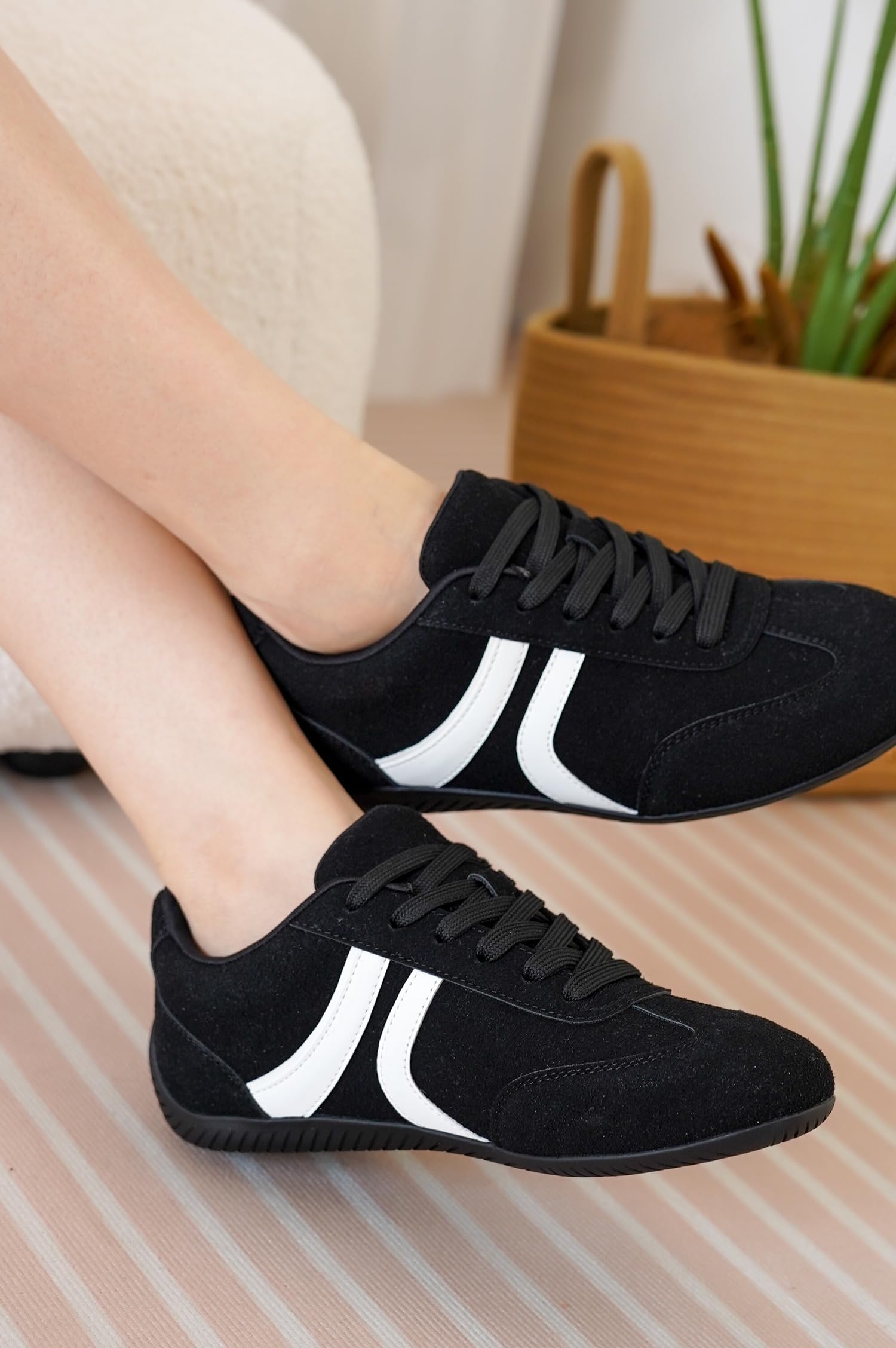 Project Cloud Barefoot Shoes Women – Memory Foam Lace-Up Womens Sneakers – Lightweight & Non Slip Womens Shoes Casual – All-Day Women's Fashion Sneakers for 2026 (Goal, BLK,7)