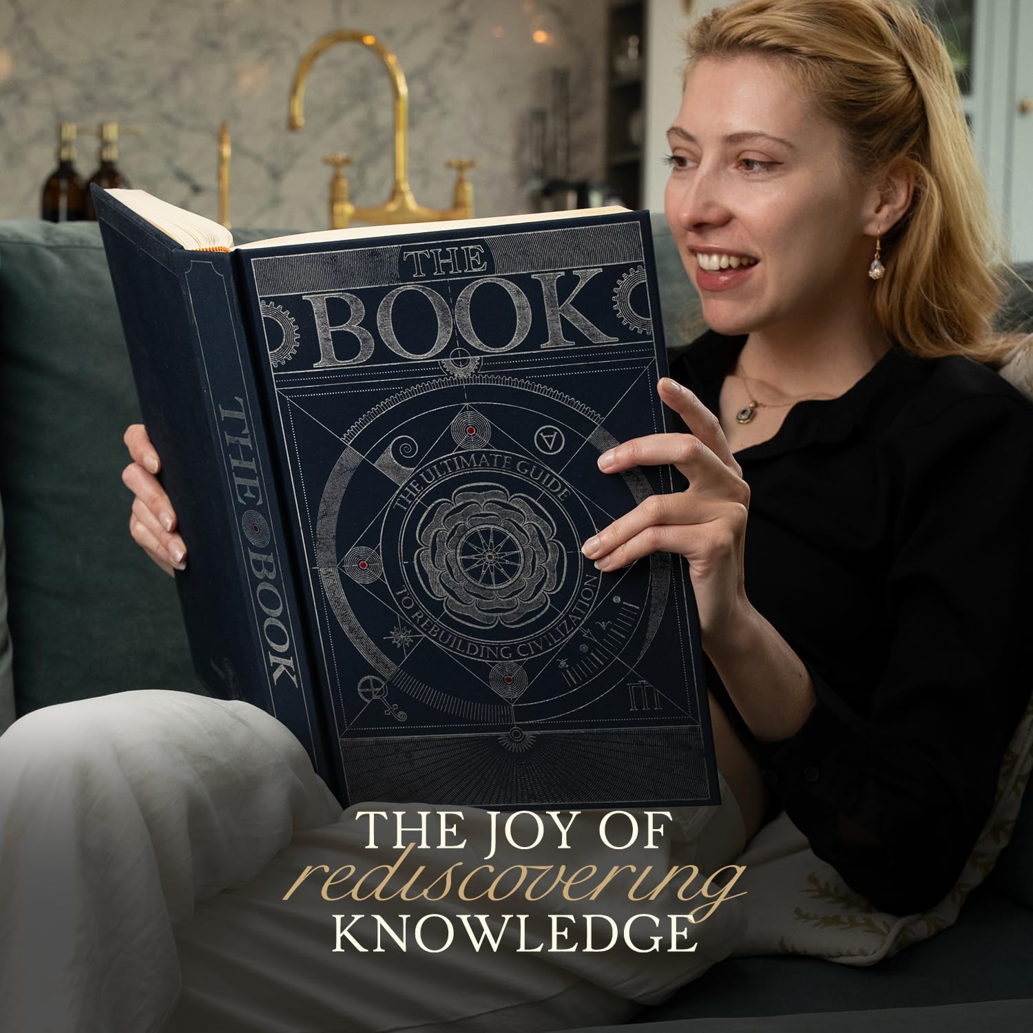 HUNGRY MINDS The Book in a Gift Box: Ultimate Guide for Rebuilding Civilization - Unique Artifact - Knowledge Encyclopedia with Over 400 Pages of Detailed & Catchy Illustrations