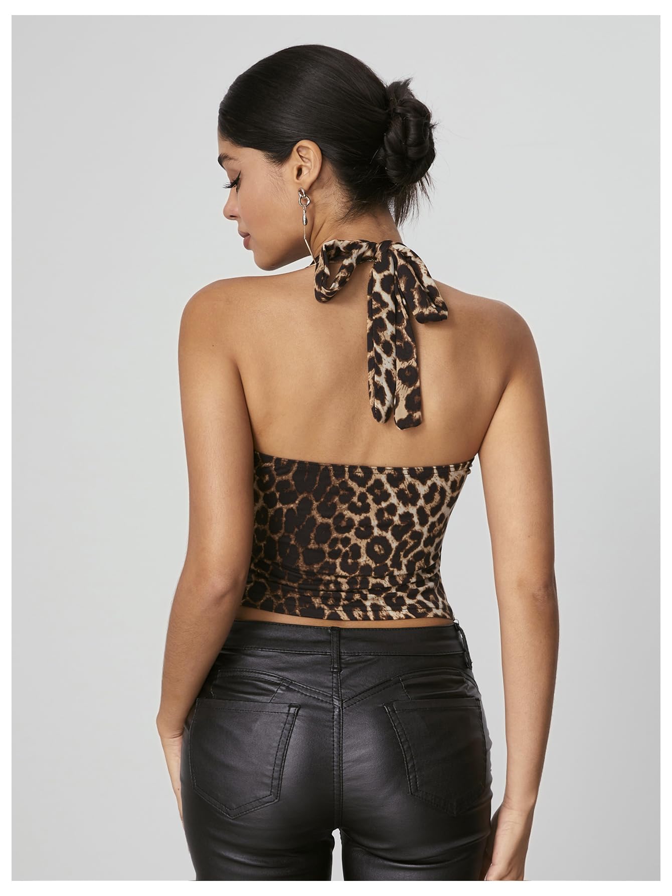 WDIRARA Women's Leopard Print Ruched Halter Crop Tops V Neck Tie Back Sleeveless Slim Fit Cami Tops Multicolor Leopard Large