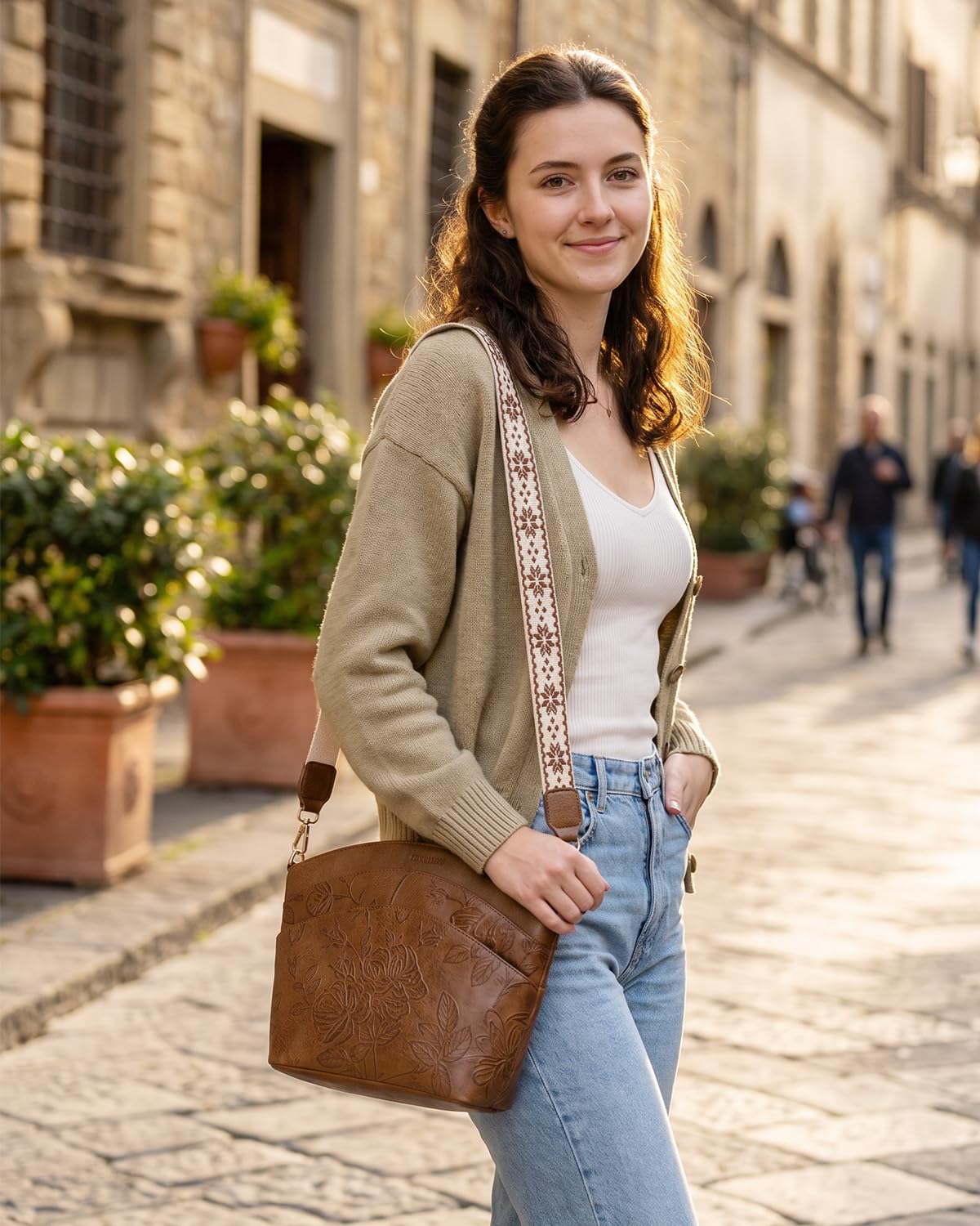 FORUWISH Crossbody Bags For Women, Vegan Leather Crossbody Purses with Boho Strap, Daily Travel Brown Shoulder Handbag