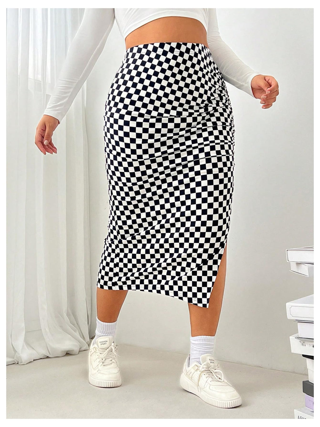 WDIRARA Women's Plus Size Checkered Ruched Midi Skirt High Waist Split Thigh Pencil Skirts Black and White X-Large Plus