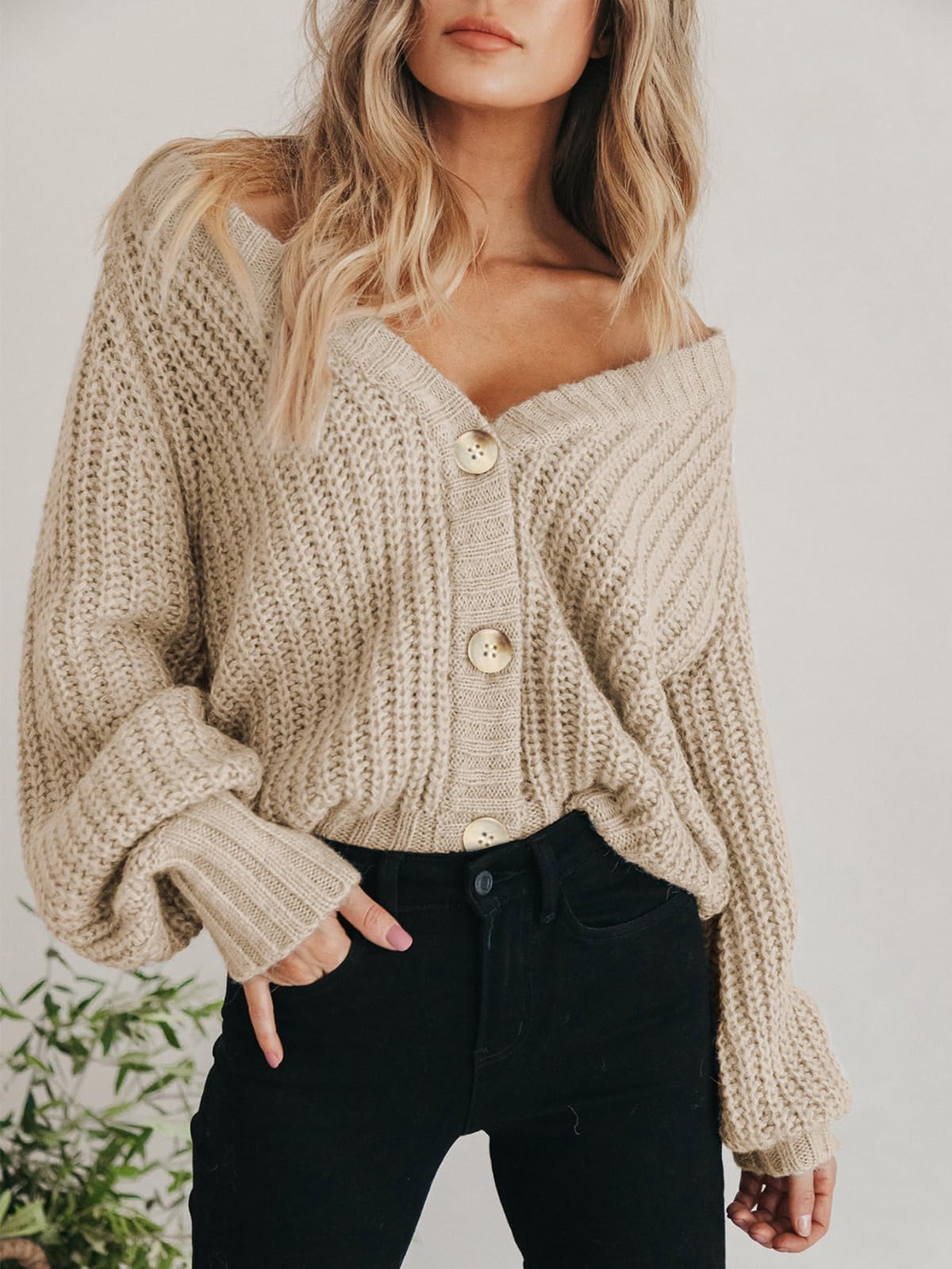 PRETTYGARDEN Women's Short Cardigan Sweaters V Neck Button-Down Long Sleeve Oversized Chunky Knit Cardigans (Apricot,Medium)