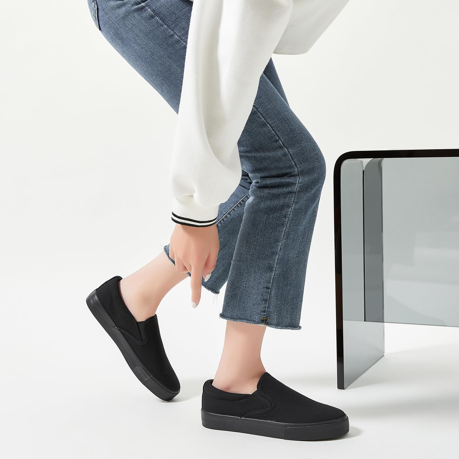 Women's Canvas Slip On Shoes Fashion Sneakers Flats Shoes White Canvas Shoes(Full Black.US8)