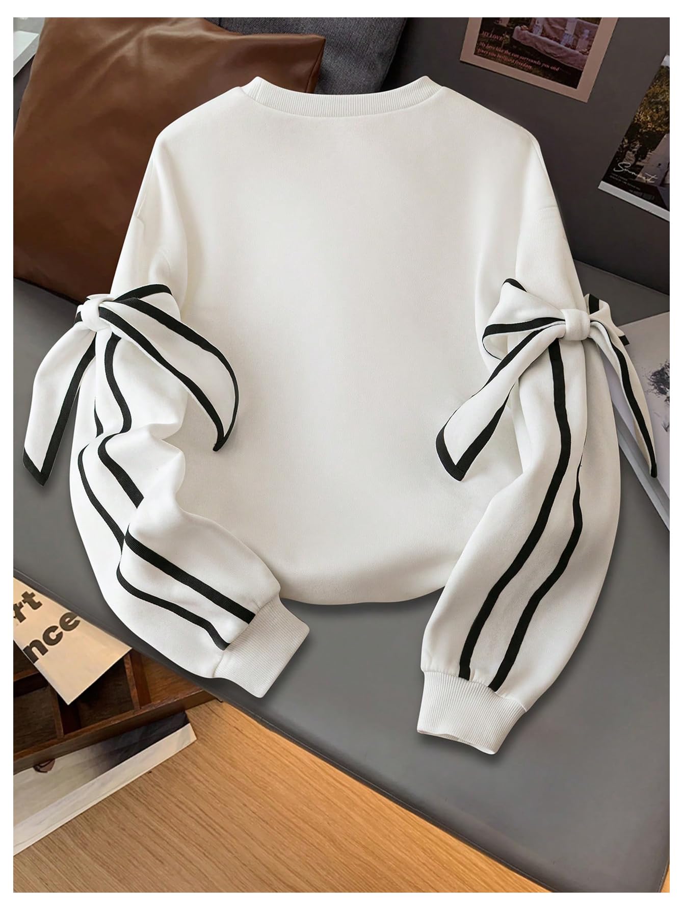 WDIRARA Women's Bow Oversized Sweatshirt Y2k Crew Neck Long Sleeve Pullover Tops White Large
