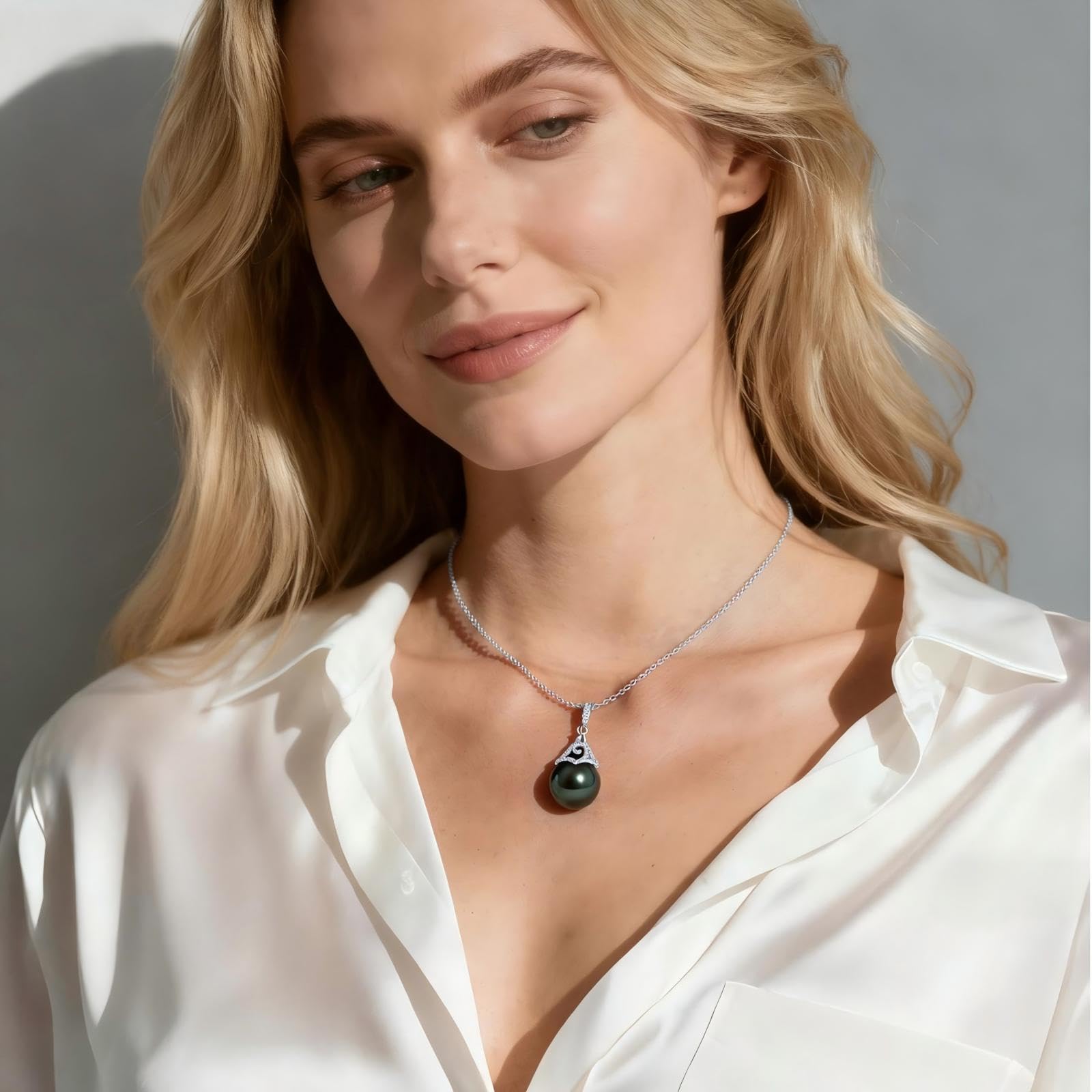 Natural Tahitian Black Pearl Necklace - Christmas Gift for Wife Mom Daughter Sister Women, Jewelry Gifts for Wedding Anniversary Birthday, 9-10mm Seawater Pearl Sterling Silver Moissanite Pendant