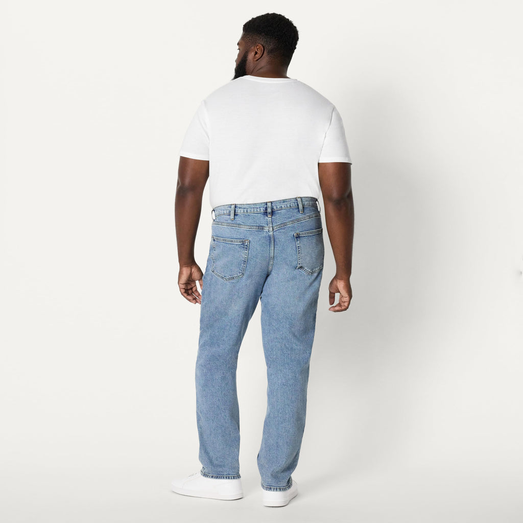 Amazon Essentials Men's Low Stretch Athletic Fit Jeans, Tinted Light Wash, 33W x 34L