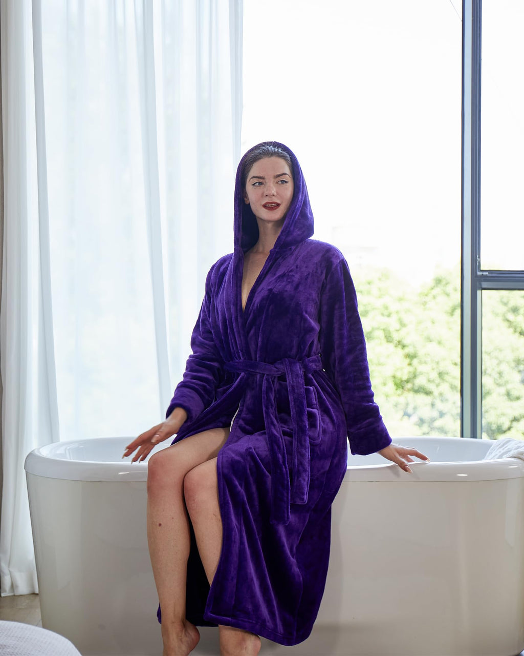 Dowesrobe Womens Fleece Hooded Fluffy Bathrobe Plush Long soft cozy Winner Warm fuzzy Spa Robe with deep pockets(Medium, purple)