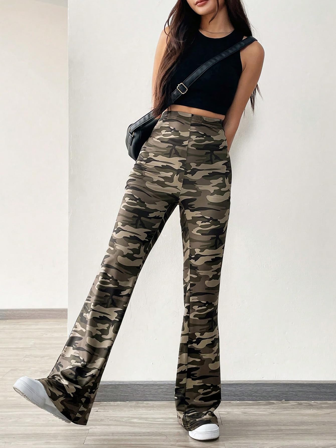 WDIRARA Women's Newspaper Print Flare Wide Leg Elastic Waist Fitted Funky Letter Print Pants Army Green Small