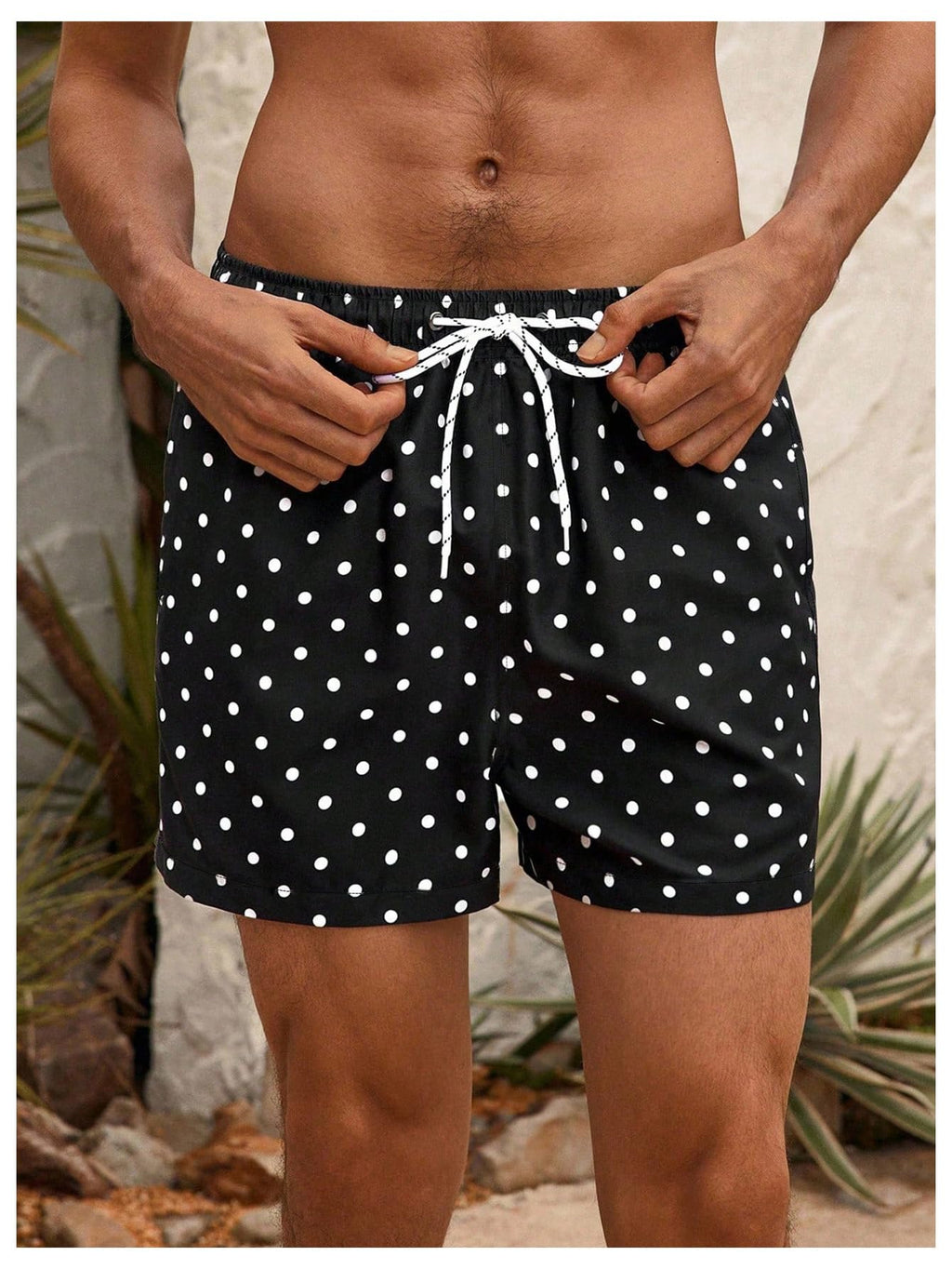 WDIRARA Men's Polka Dots Swim Trunks Drawstring Waist Beach Vacation Board Shorts with Pockets Black and White XX-Large