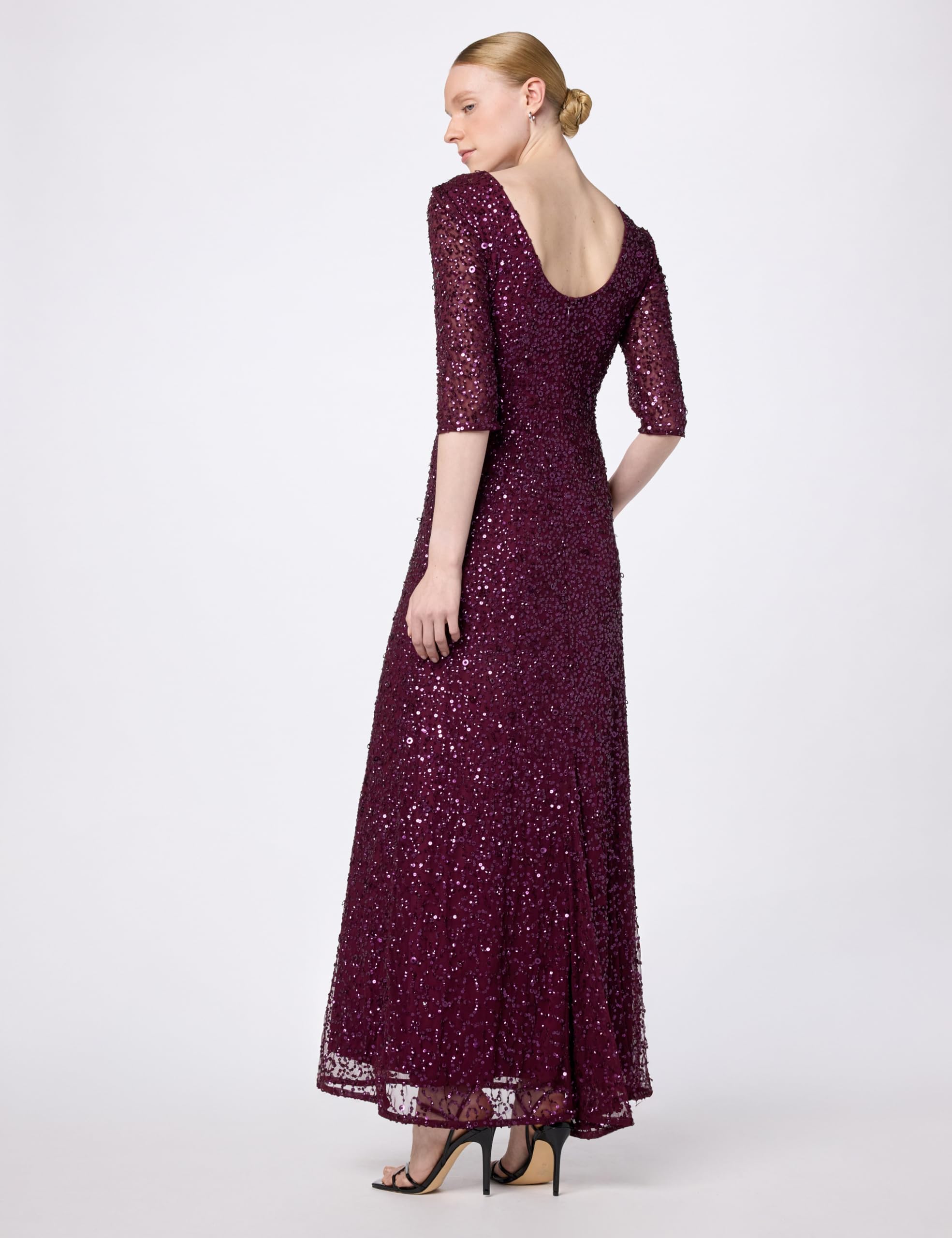 Adrianna Papell Women's 3/4 Sleeve Beaded Mermaid Gown, Cabernet, 2