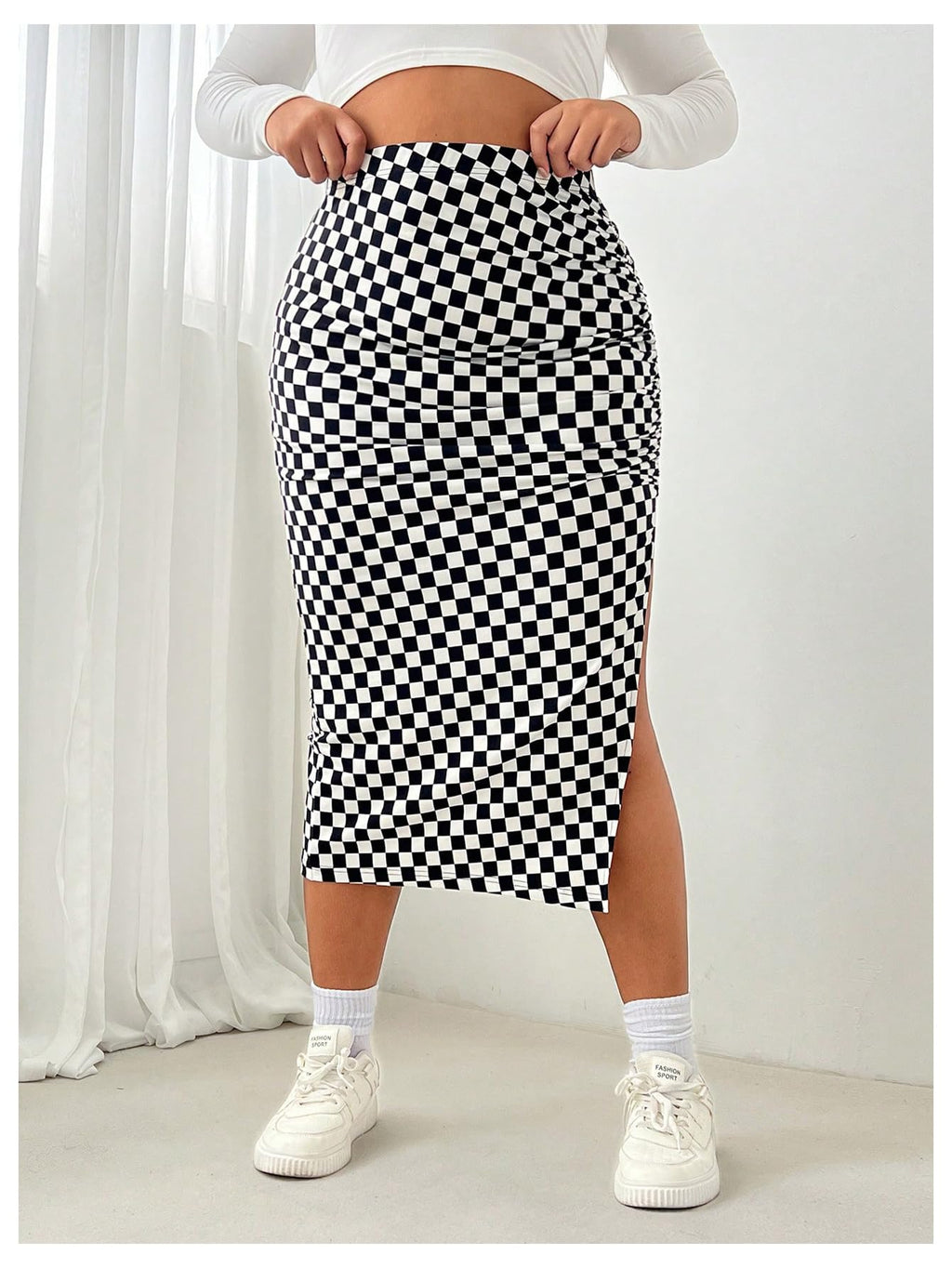 WDIRARA Women's Plus Size Checkered Ruched Midi Skirt High Waist Split Thigh Pencil Skirts Black and White X-Large Plus