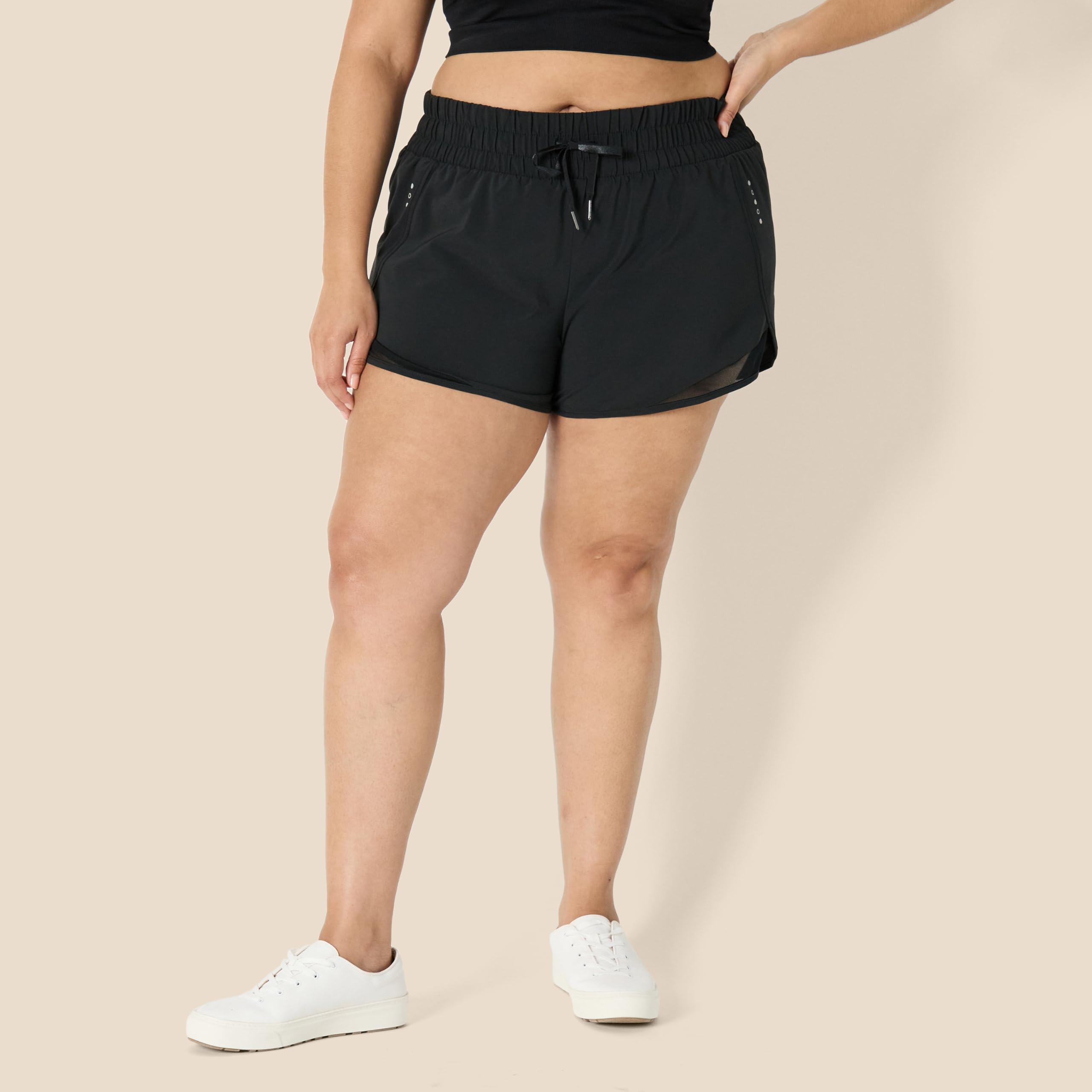 Amazon Essentials Women's Regular-Fit Athletic Ruched Waistband Woven Running Shorts with Zip Pocket, Black, Large