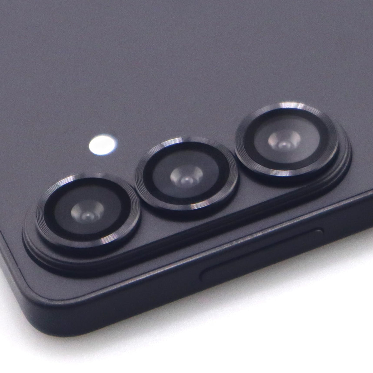 Luxqlo for Samsung Galaxy S26 / S26 Plus Camera Lens Protector Metal Ring Tempered Glass Lens Cover Accessories (Black)