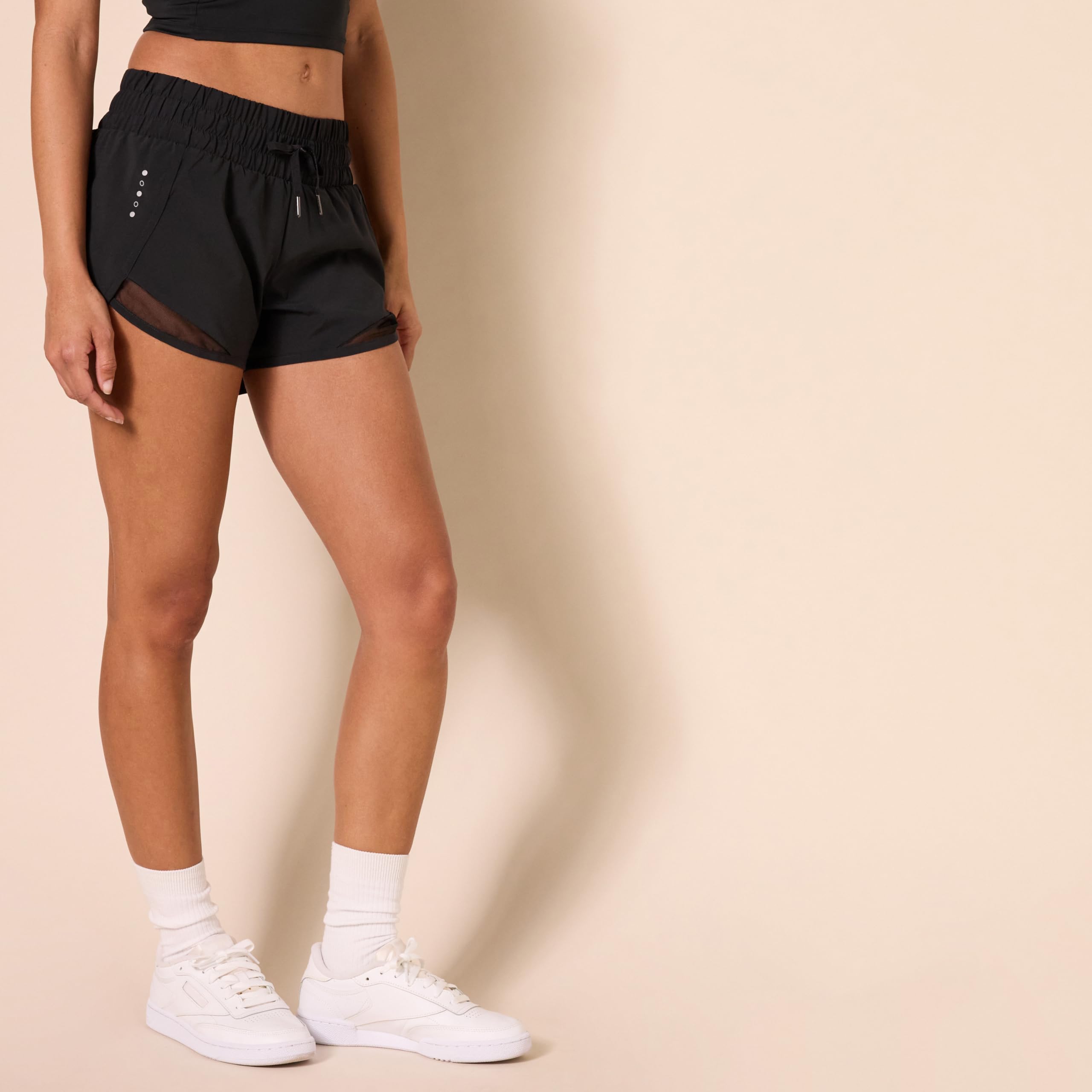 Amazon Essentials Women's Regular-Fit Athletic Ruched Waistband Woven Running Shorts with Zip Pocket, Black, Large