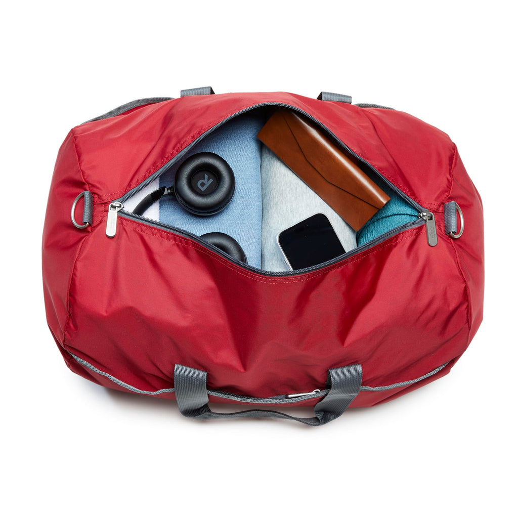 Amazon Essentials Lightweight Nylon Duffel Bag with Zippered Pockets, 20-inch, 30 lb Capacity, Red (Previously Amazon Basics)