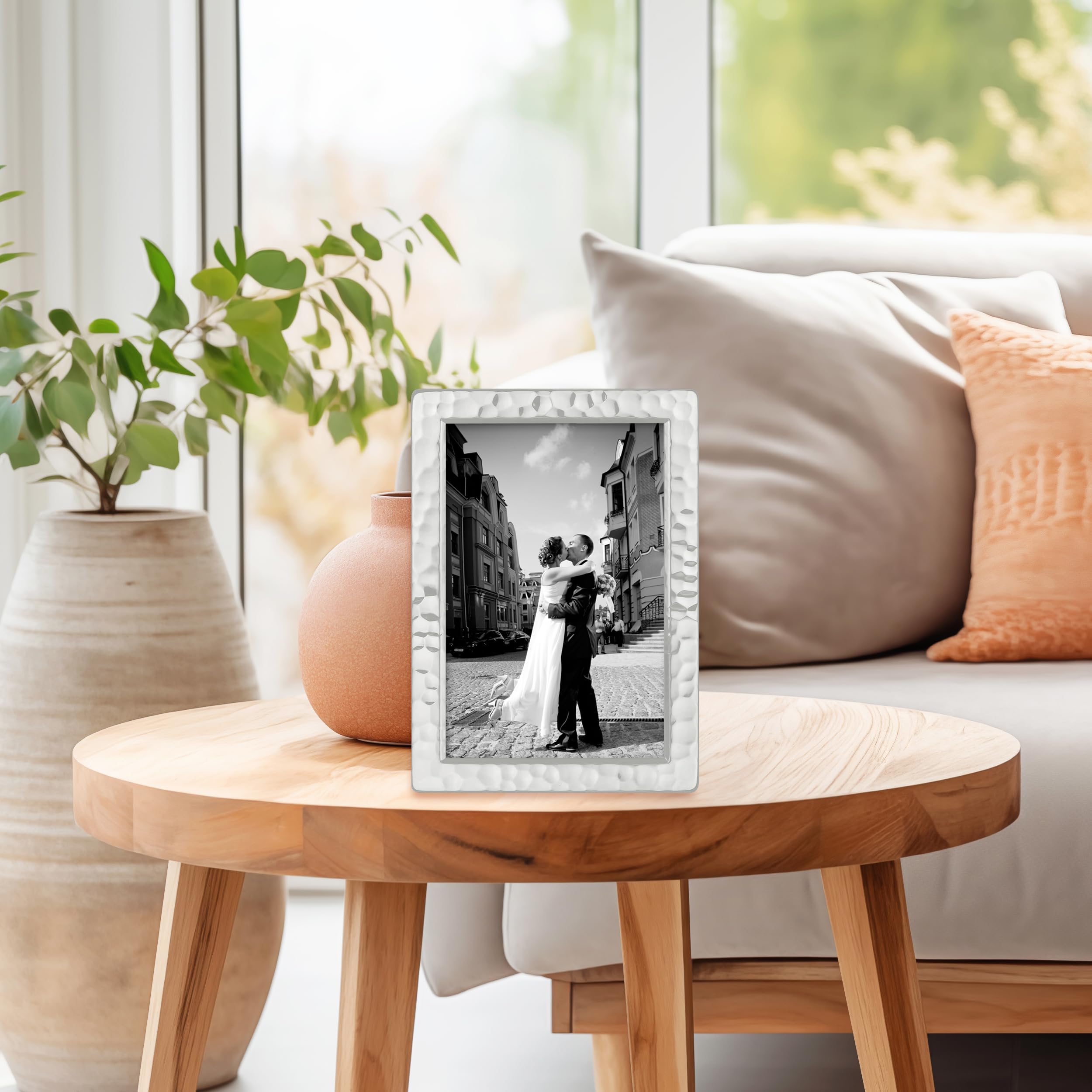 Siena Hammered Silver Picture Frame, Tarnish Resistant Finish, Perfect Photo Frame for any End Table, Credenza, Shelf, or Nightstand, Silver 8x10