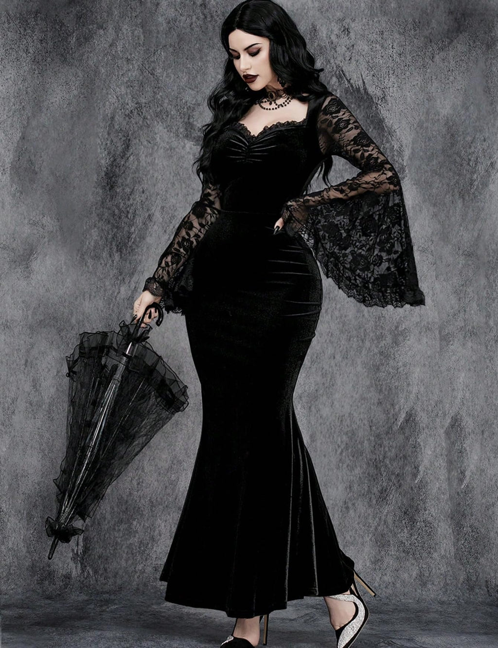 InGoticos Women Gothic Sexy Lace Patchwork Sleeve Fishtail Velvet Goth Dress Without Choker & Umbrella Black