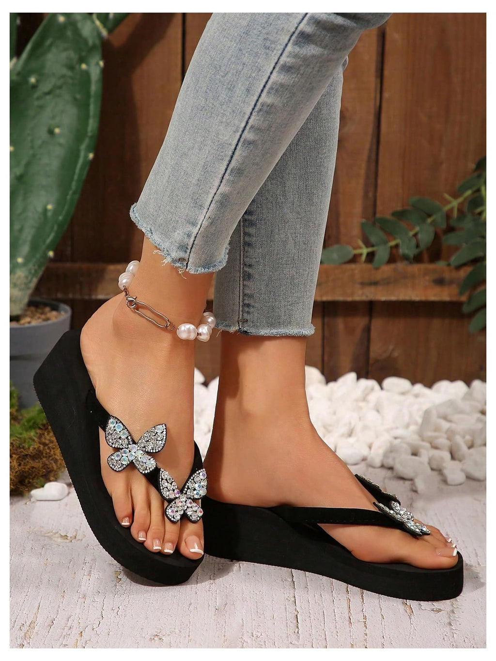 WDIRARA Women's Sparkly Rhinestone Platform Flip Flops Thong Sandals Flower Slip on Wedge Sandals Black Butterfly 8.5
