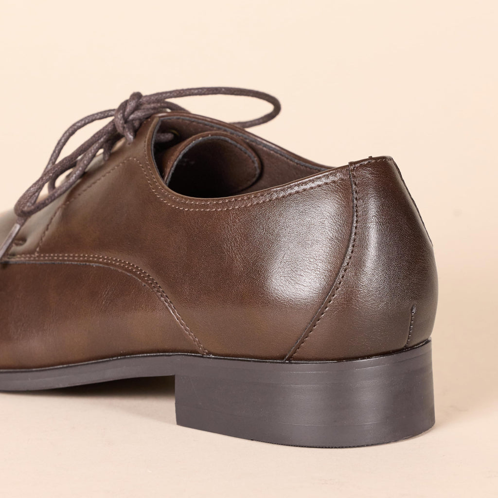 Amazon Essentials Men's Derby Shoe, Dark Brown, 9.5
