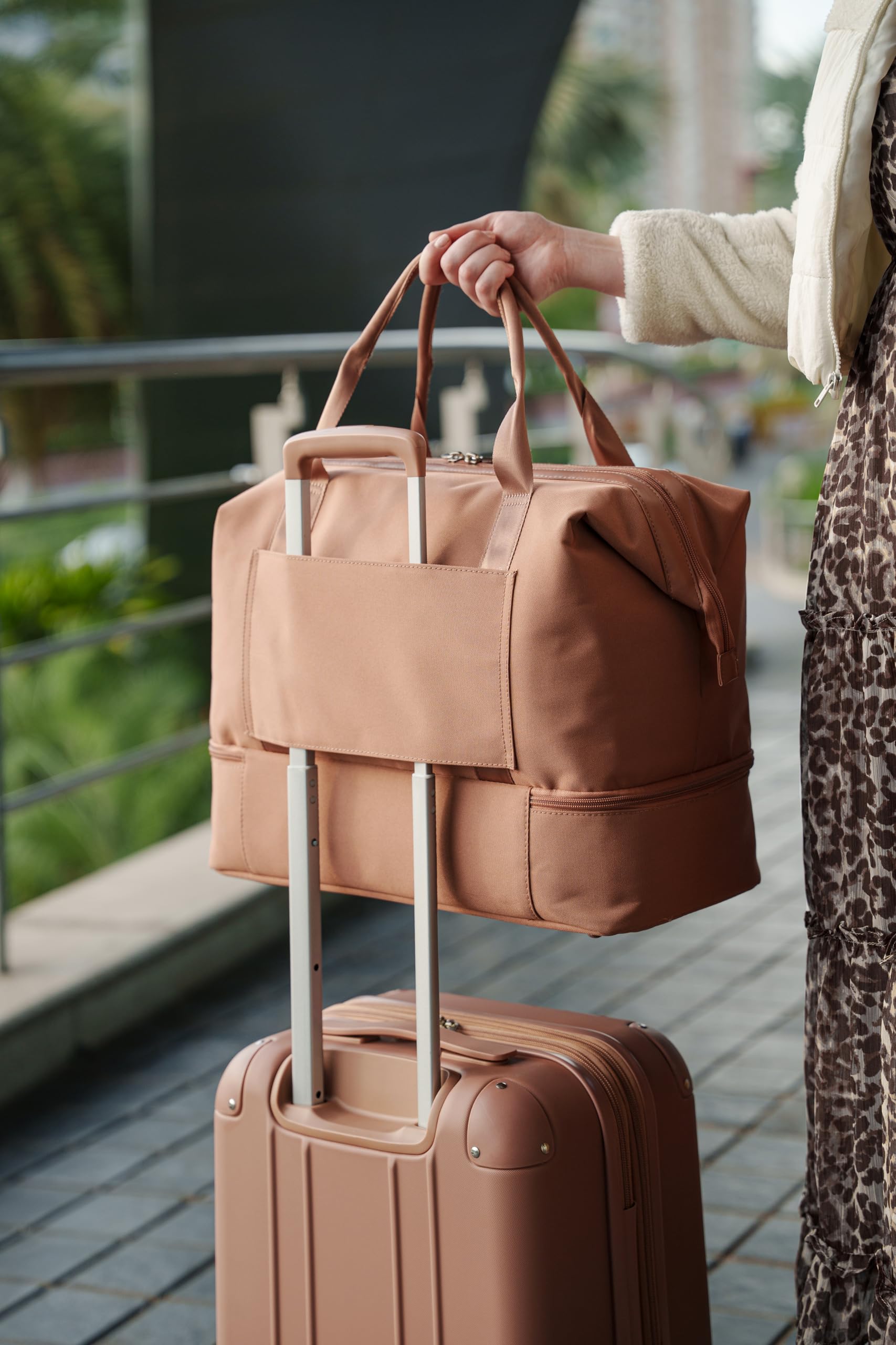 Jessica Simpson Countryside Weekender Duffel 100% Polyester Drop Bottom Bag, Burnt Russet