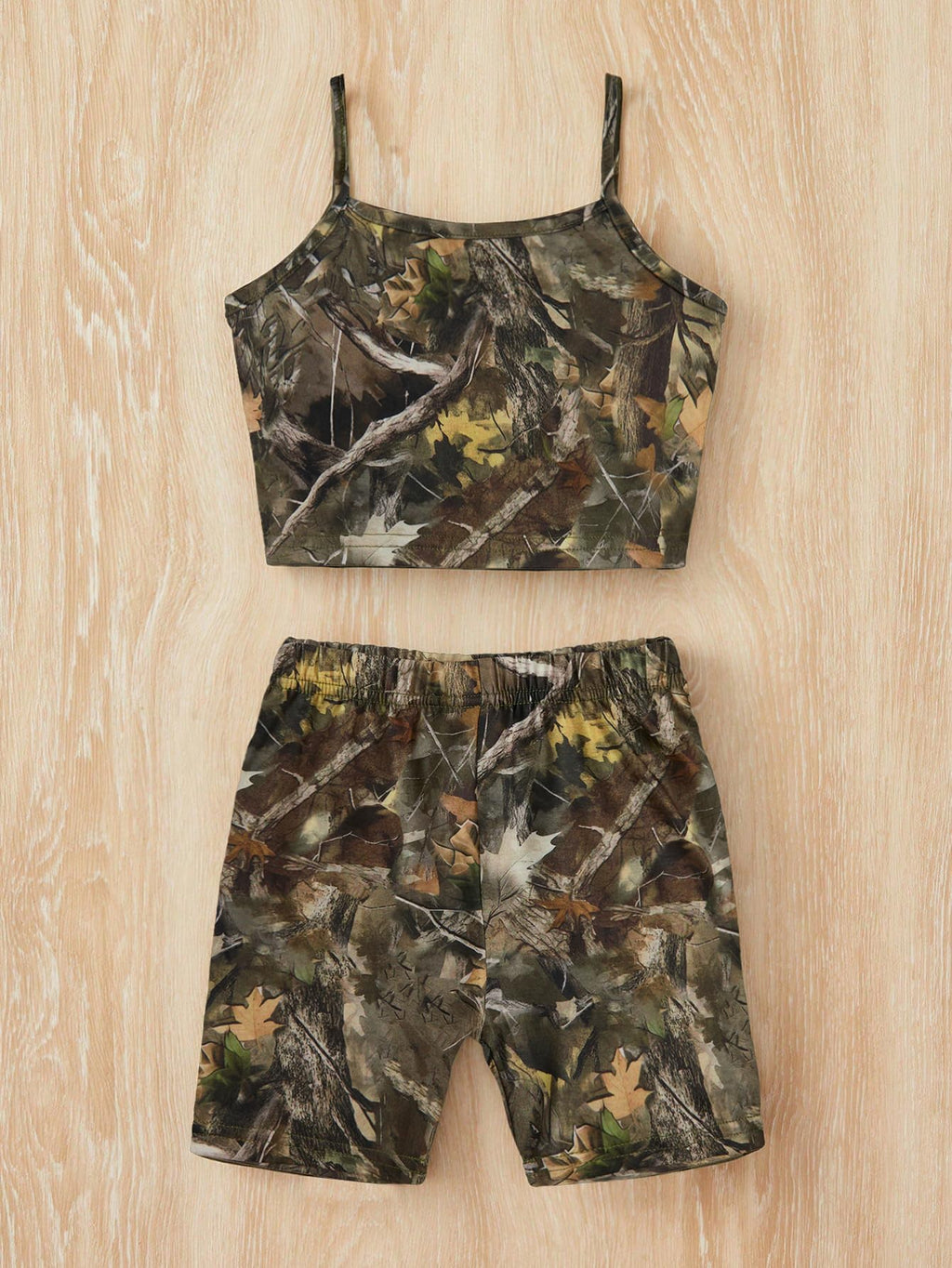WDIRARA Girl's Two Piece Outfits Camo Print Sleeveless Cami Top and Skinny Shorts Set Green Print 7Y