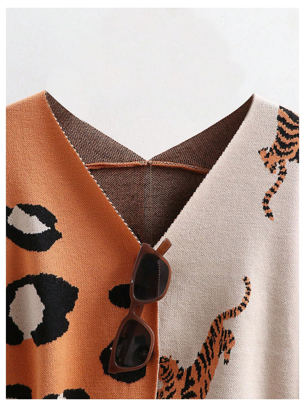 WDIRARA Women's Leopard Tiger Print Cardigan V Neck Long Sleeve Color Block Button Down Sweater Outwear Orange Medium