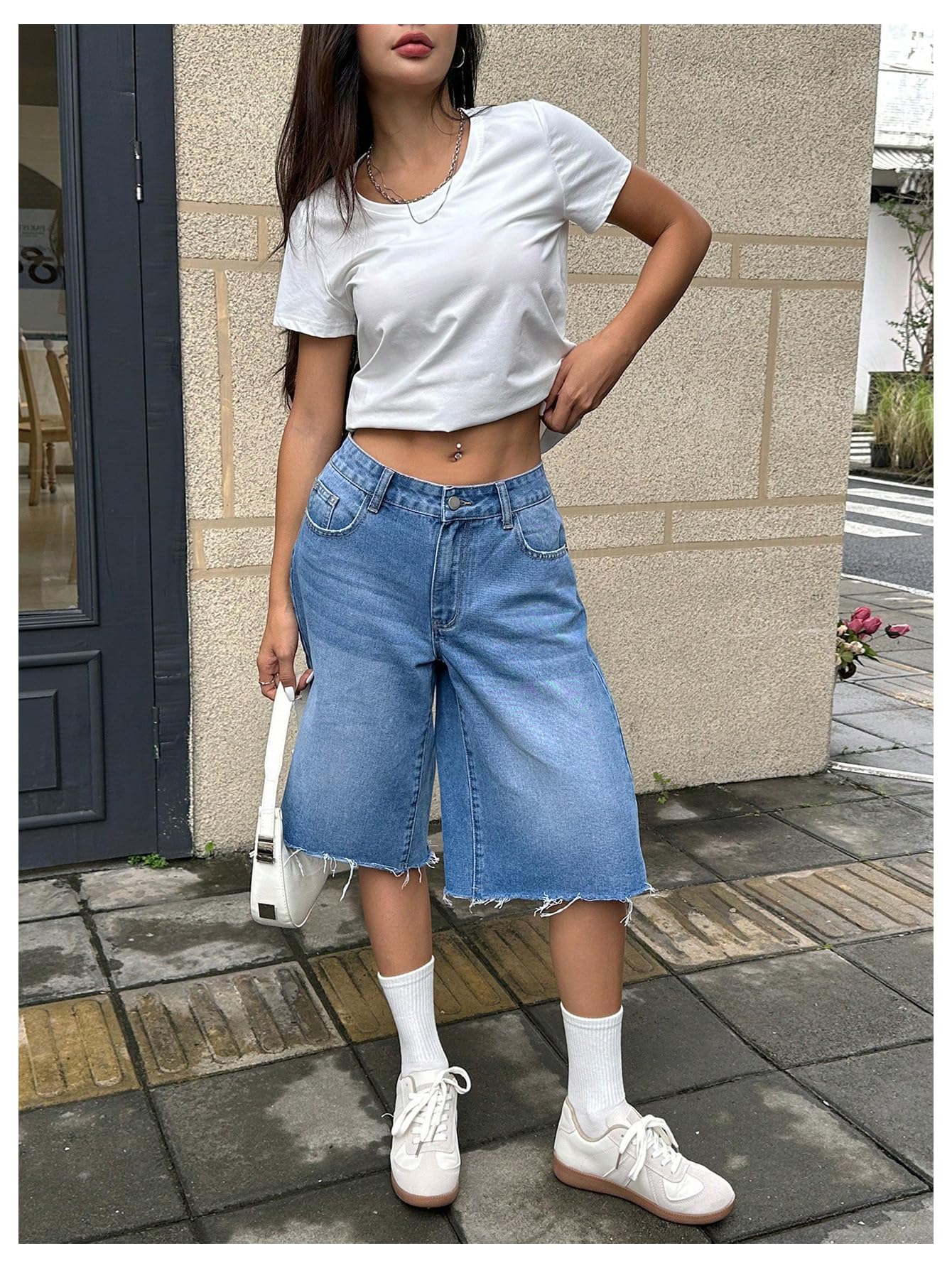 WDIRARA Women's Low Rise Baggy Denim Shorts Wide Leg Bermuda Jean Shorts Frayed Blue 26