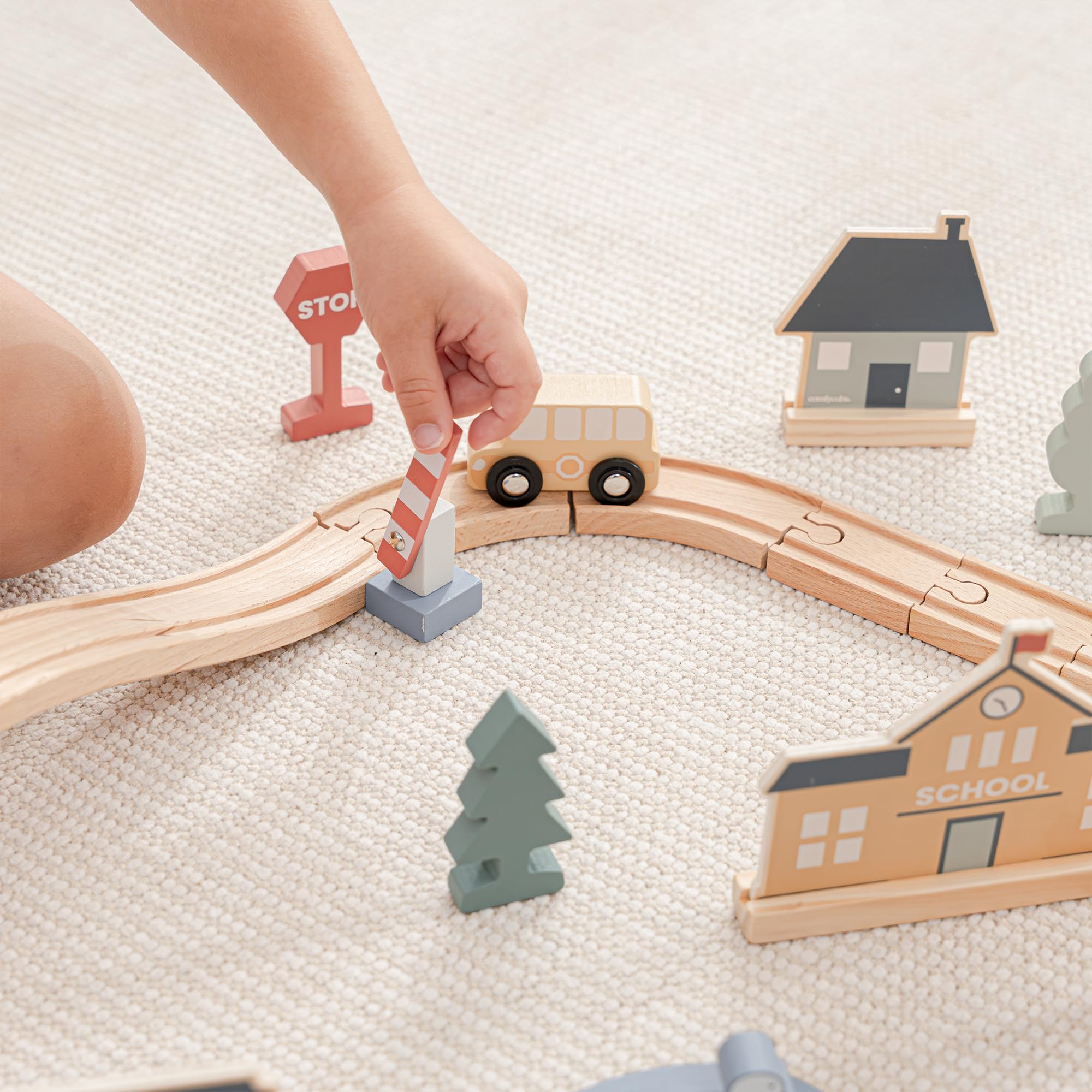 Comfy Cubs 100-Piece Wooden Train Set for Toddlers Ages 1+, Fun & Eco Friendly Toddler Train Set with Wooden Toy Tracks - Creative Toy Town Promoting Imaginative Play with Flexible Configuration