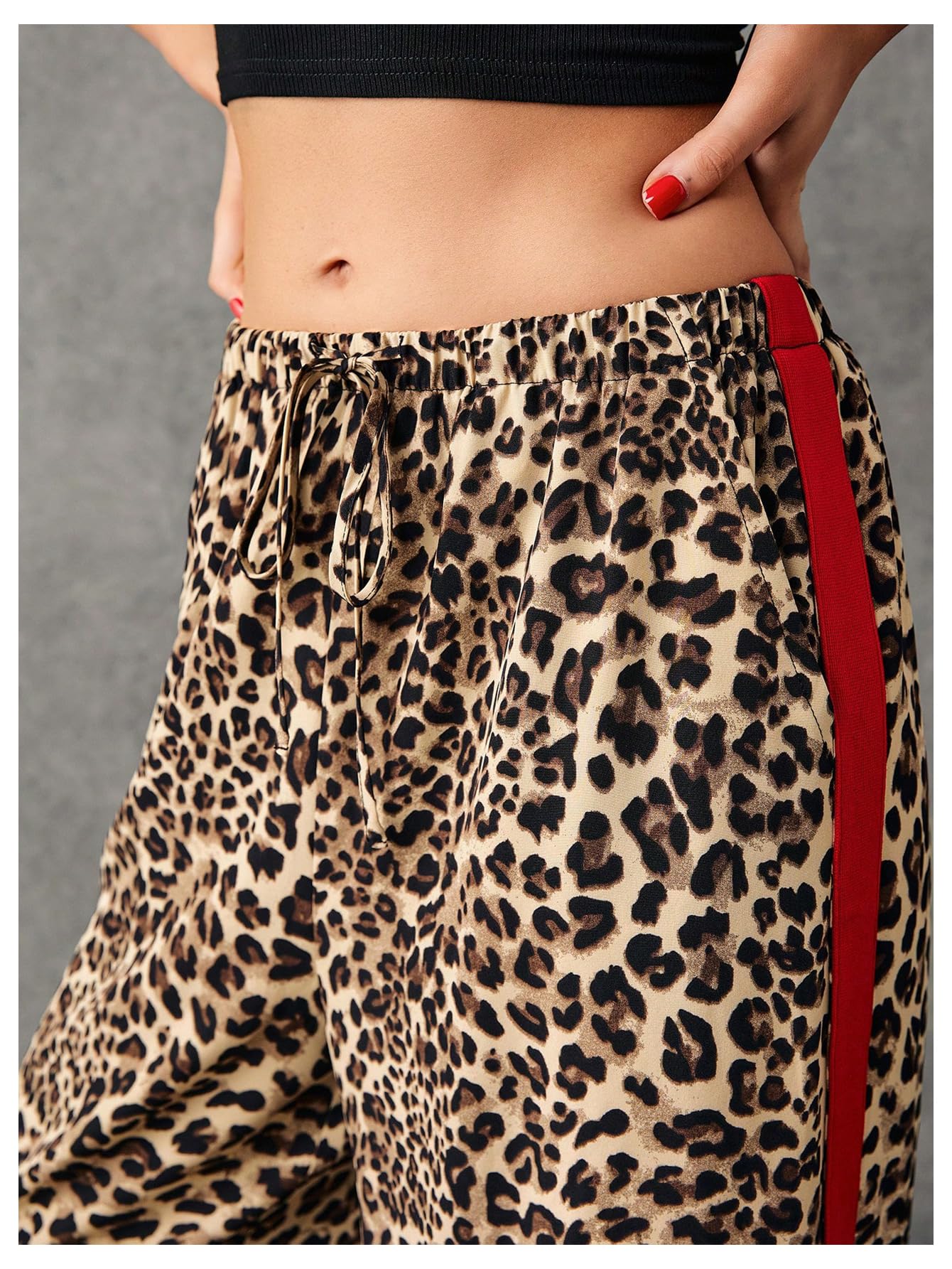 WDIRARA Women's Leopard Print Side Striped Wide Leg Sweatpants High Waisted Drawstring Baggy Pants Brown Medium