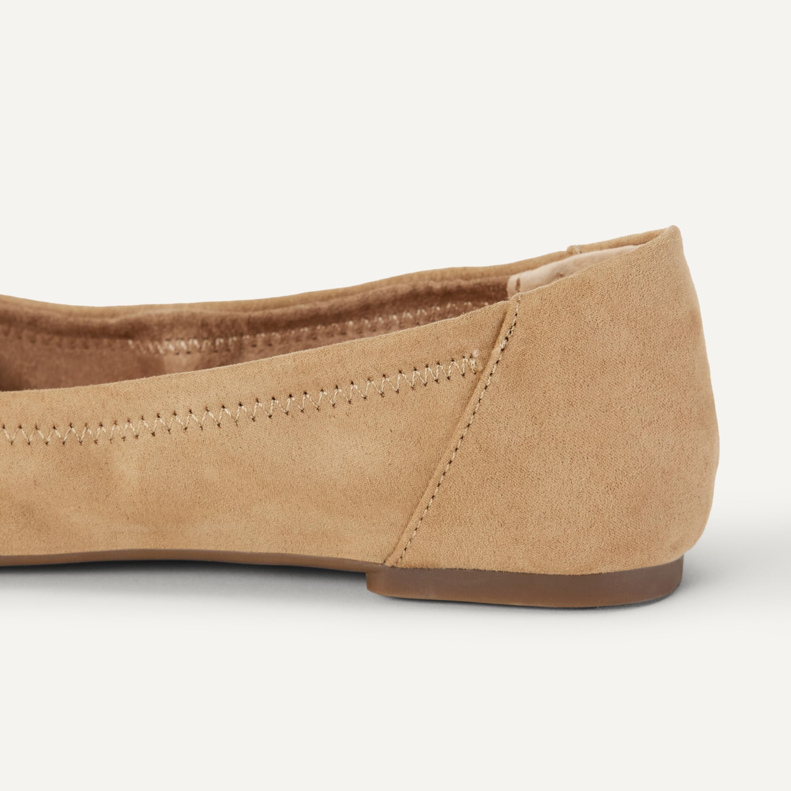 Amazon Essentials Women's Belice Comfortable Slip-On Ballet Flats Shoes, Tan Microsuede, 6