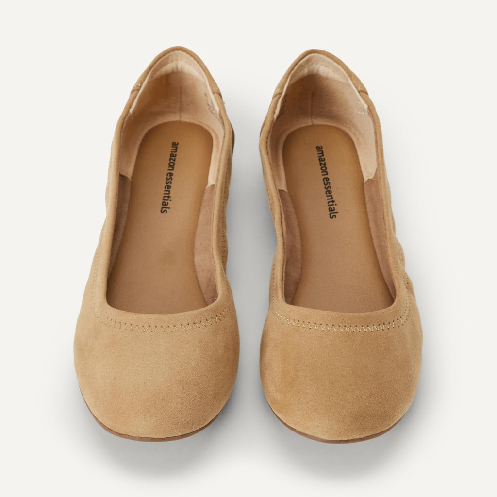 Amazon Essentials Women's Belice Comfortable Slip-On Ballet Flats Shoes, Tan Microsuede, 6